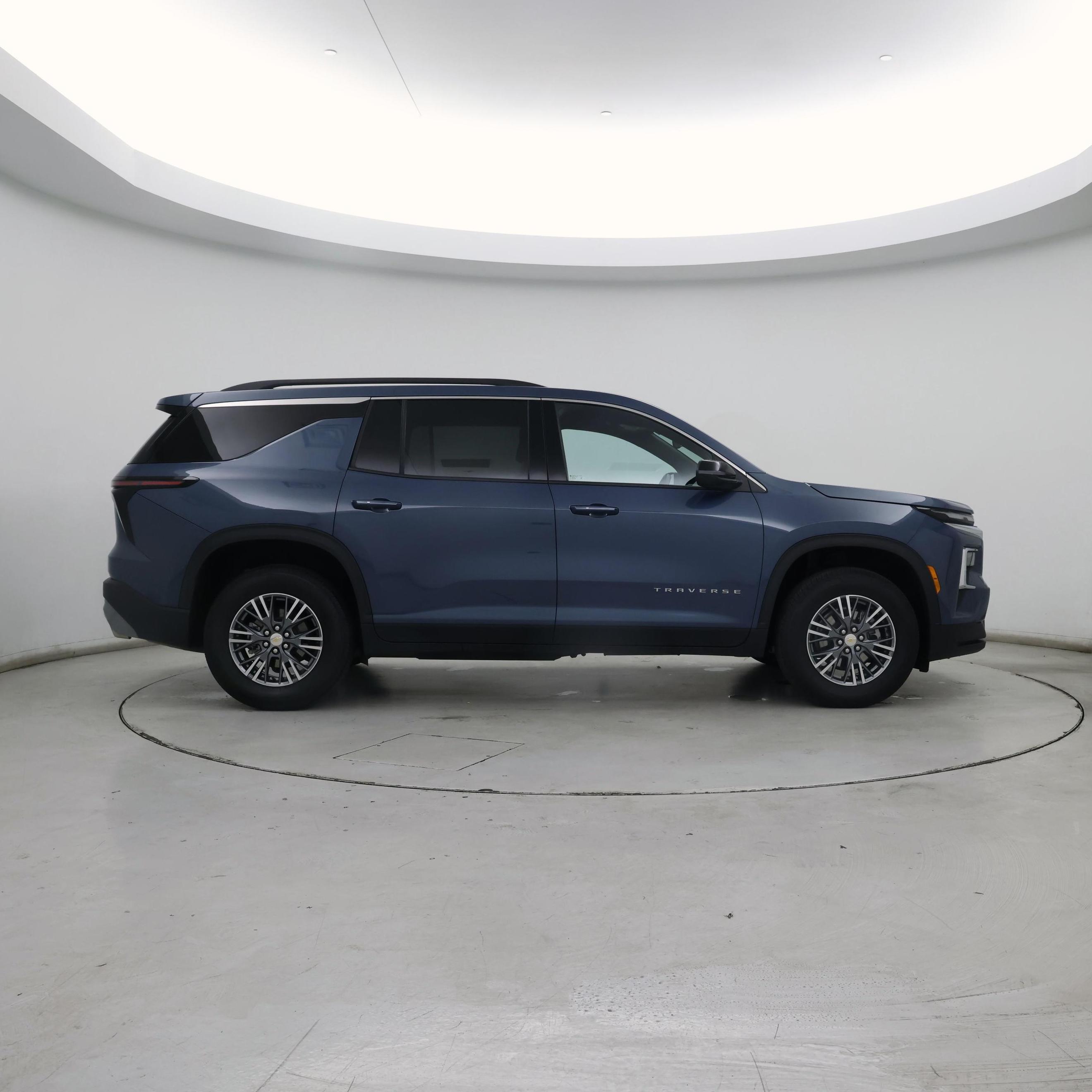 Thumbnail: 2025 Chevrolet Traverse - 7