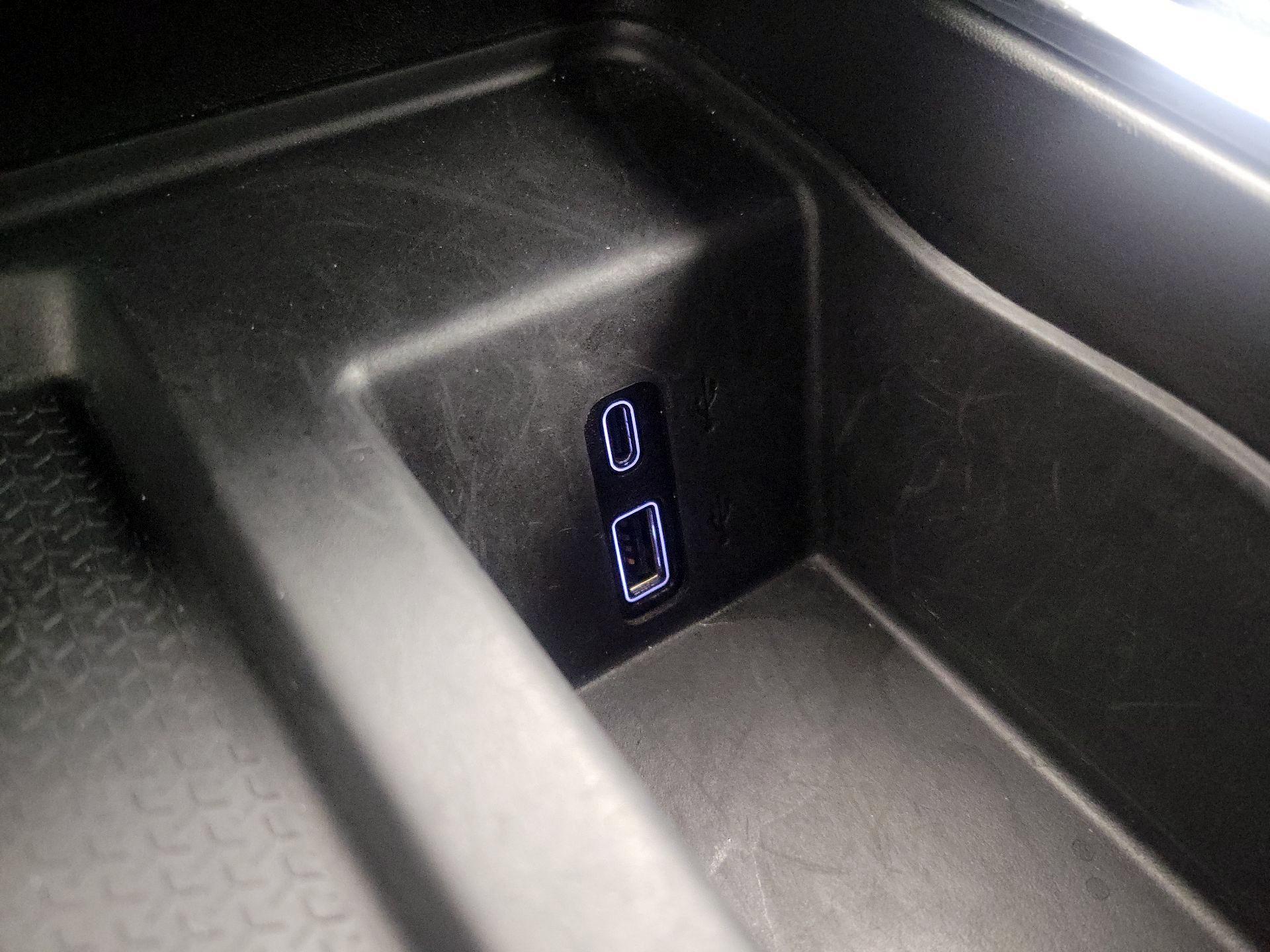 Thumbnail: 2025 GMC Acadia - 19