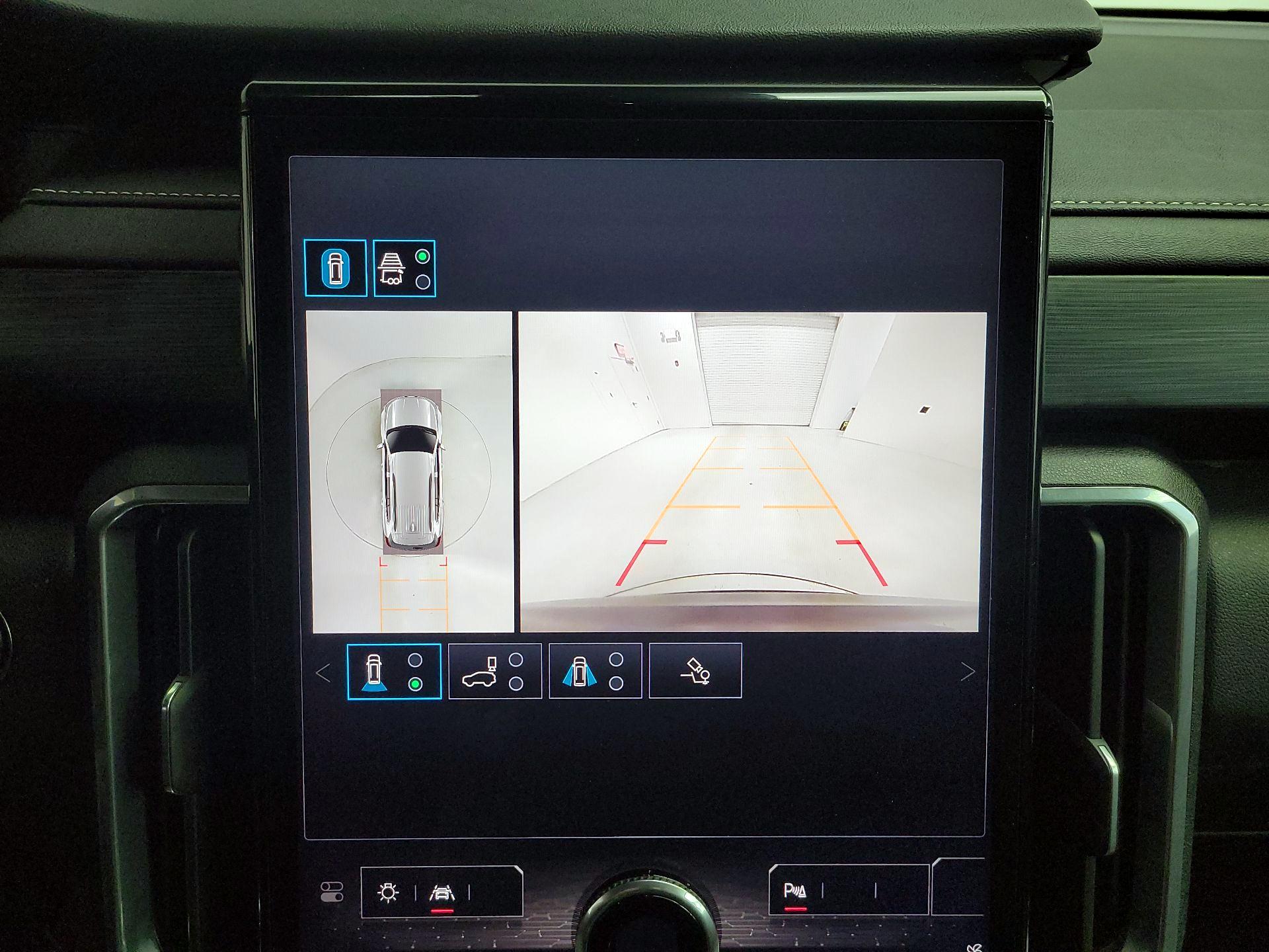 Thumbnail: 2025 GMC Acadia - 15