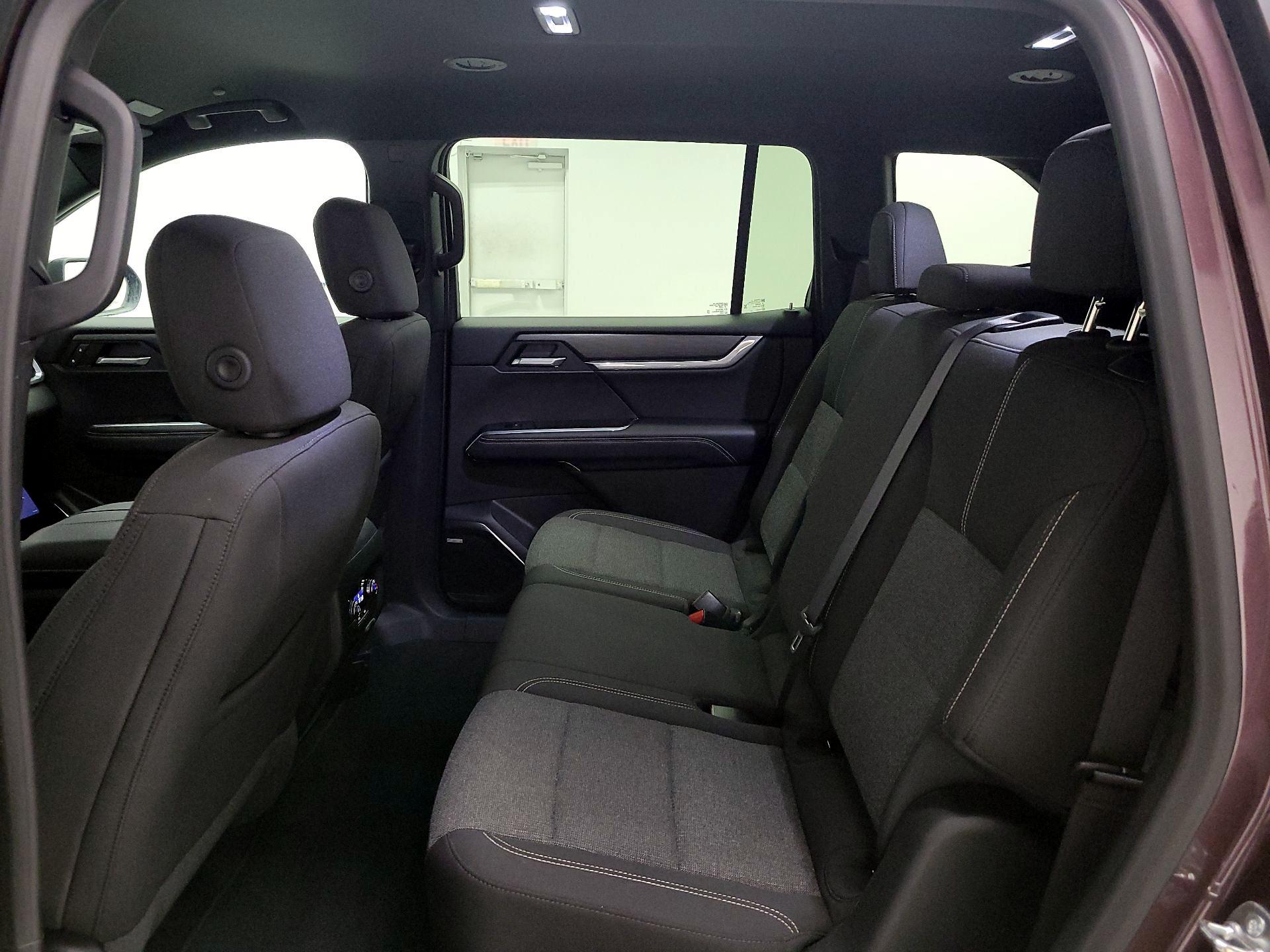 Thumbnail: 2025 GMC Acadia - 20