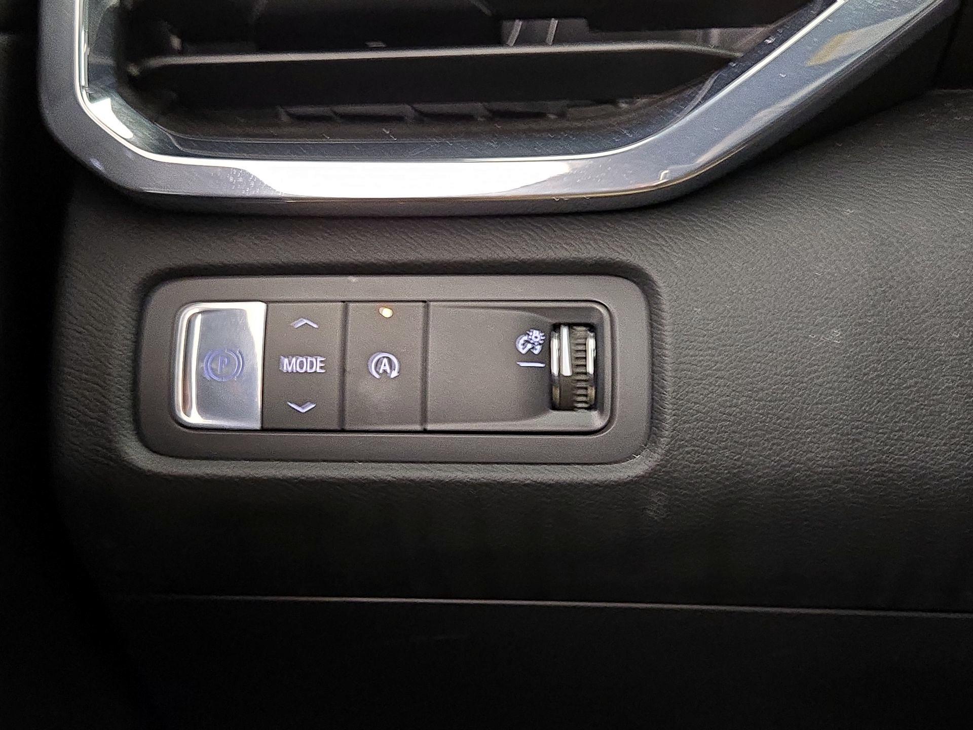 Thumbnail: 2025 GMC Acadia - 13