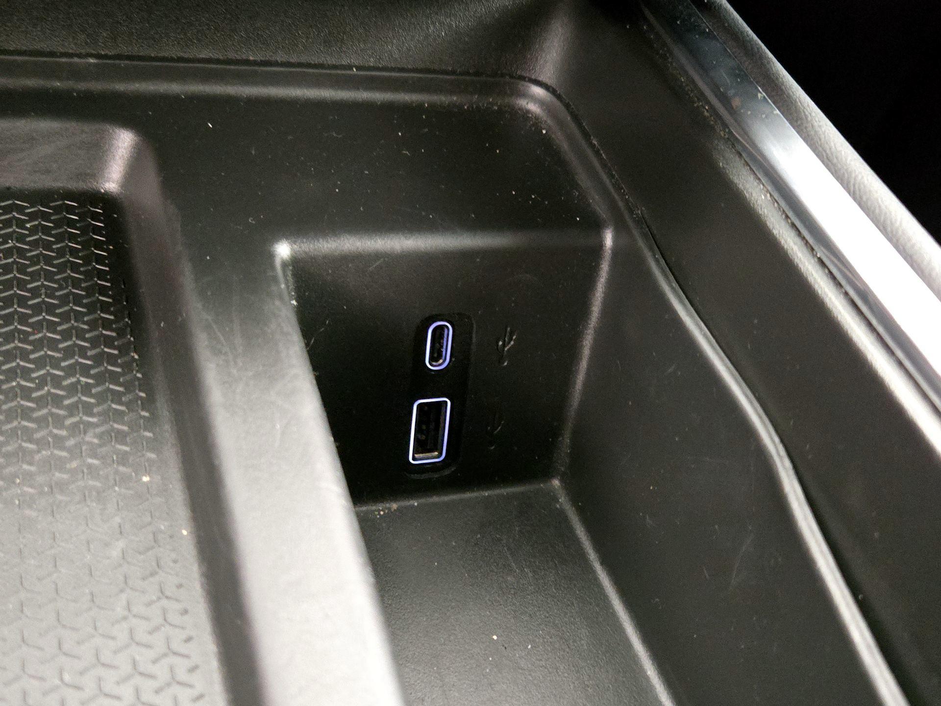 Thumbnail: 2025 GMC Acadia - 18