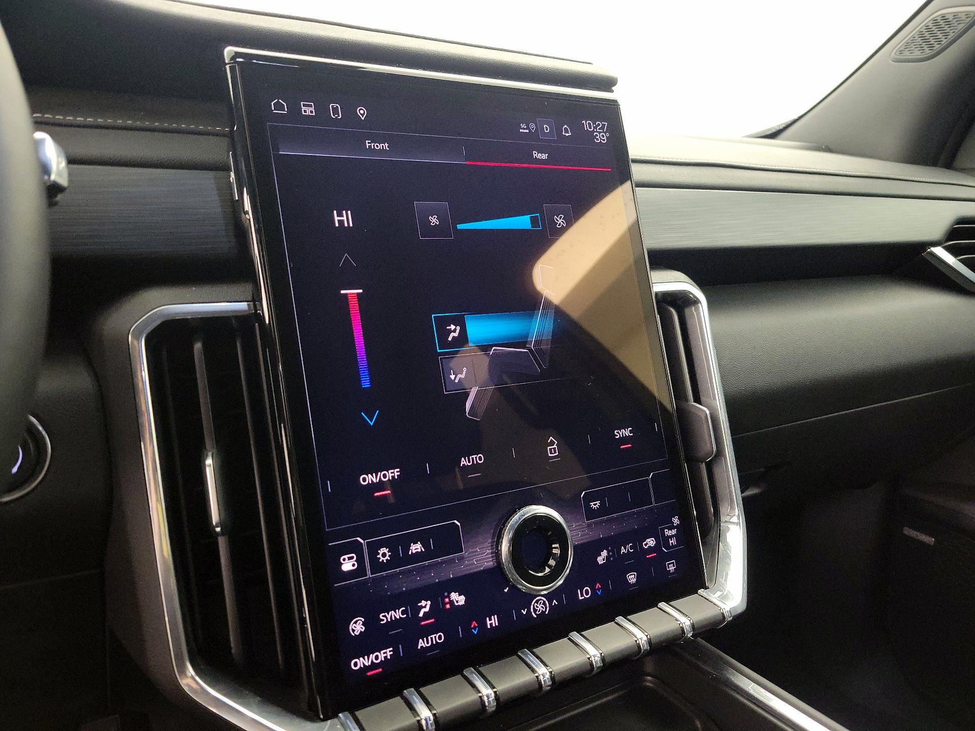 Thumbnail: 2025 GMC Acadia - 16