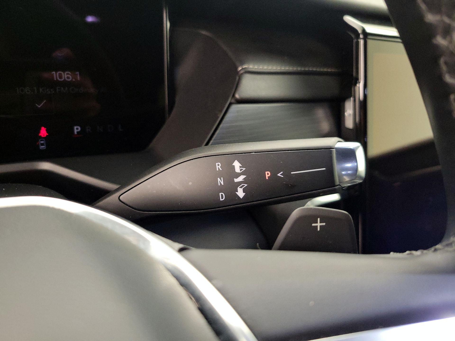 Thumbnail: 2025 GMC Acadia - 17