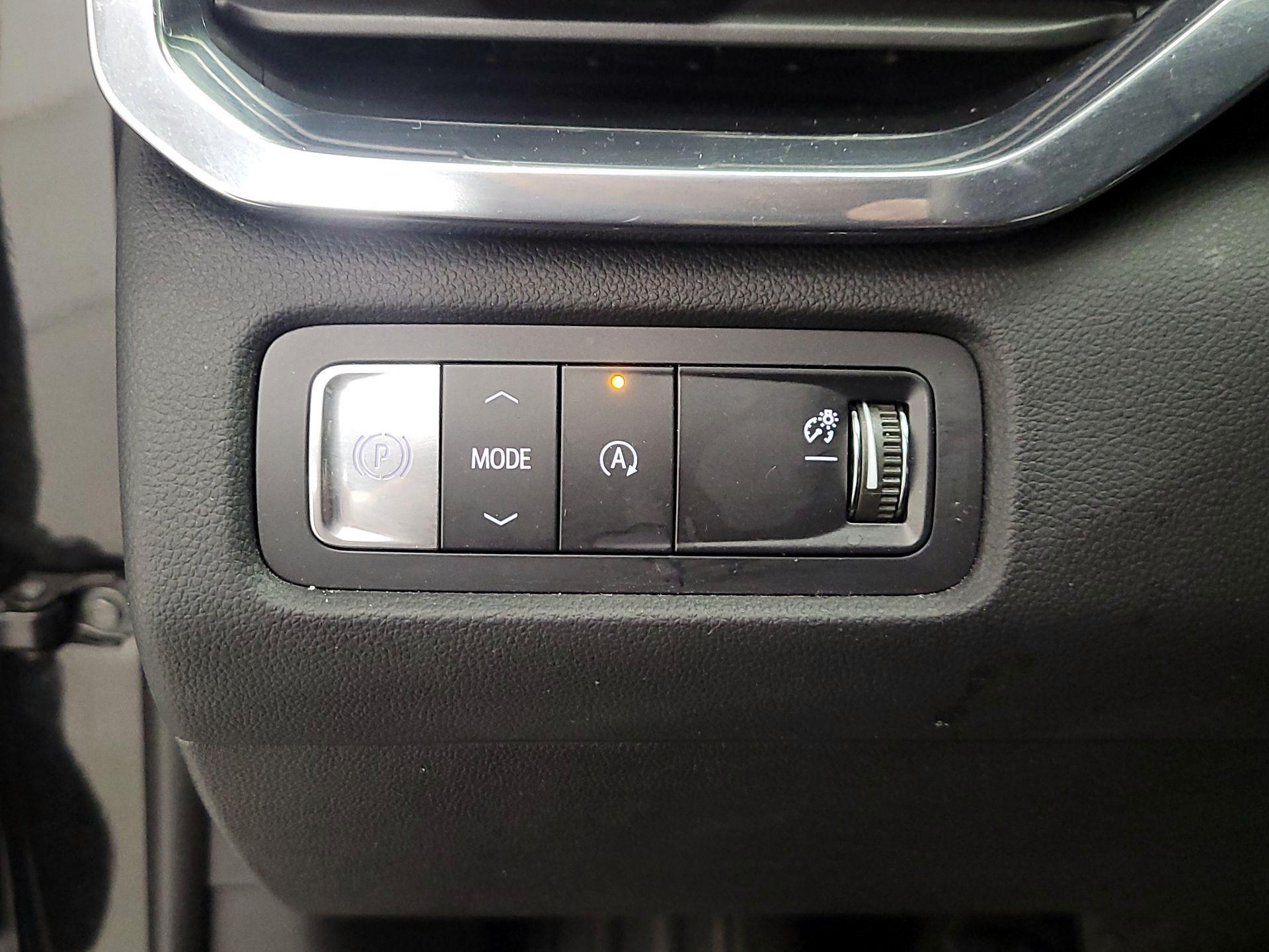 Thumbnail: 2025 GMC Acadia - 13