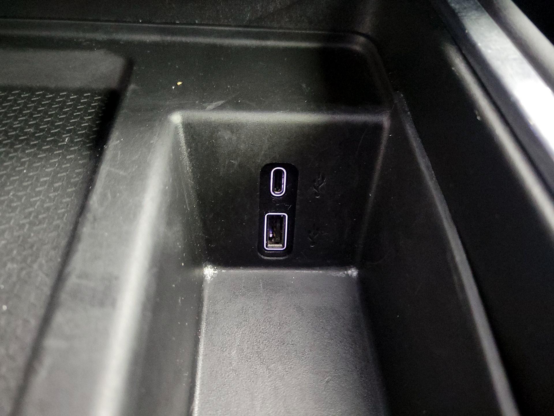 Thumbnail: 2025 GMC Acadia - 19