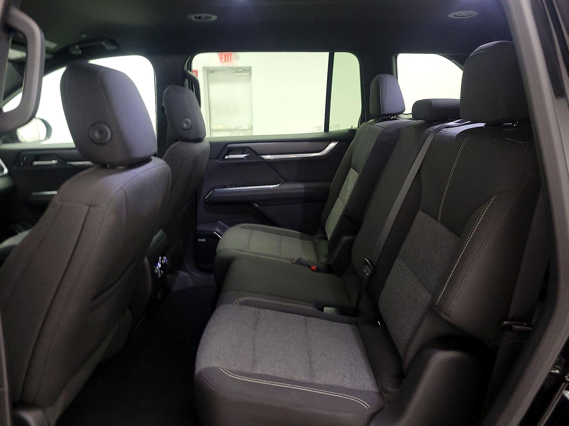 Thumbnail: 2025 GMC Acadia - 20