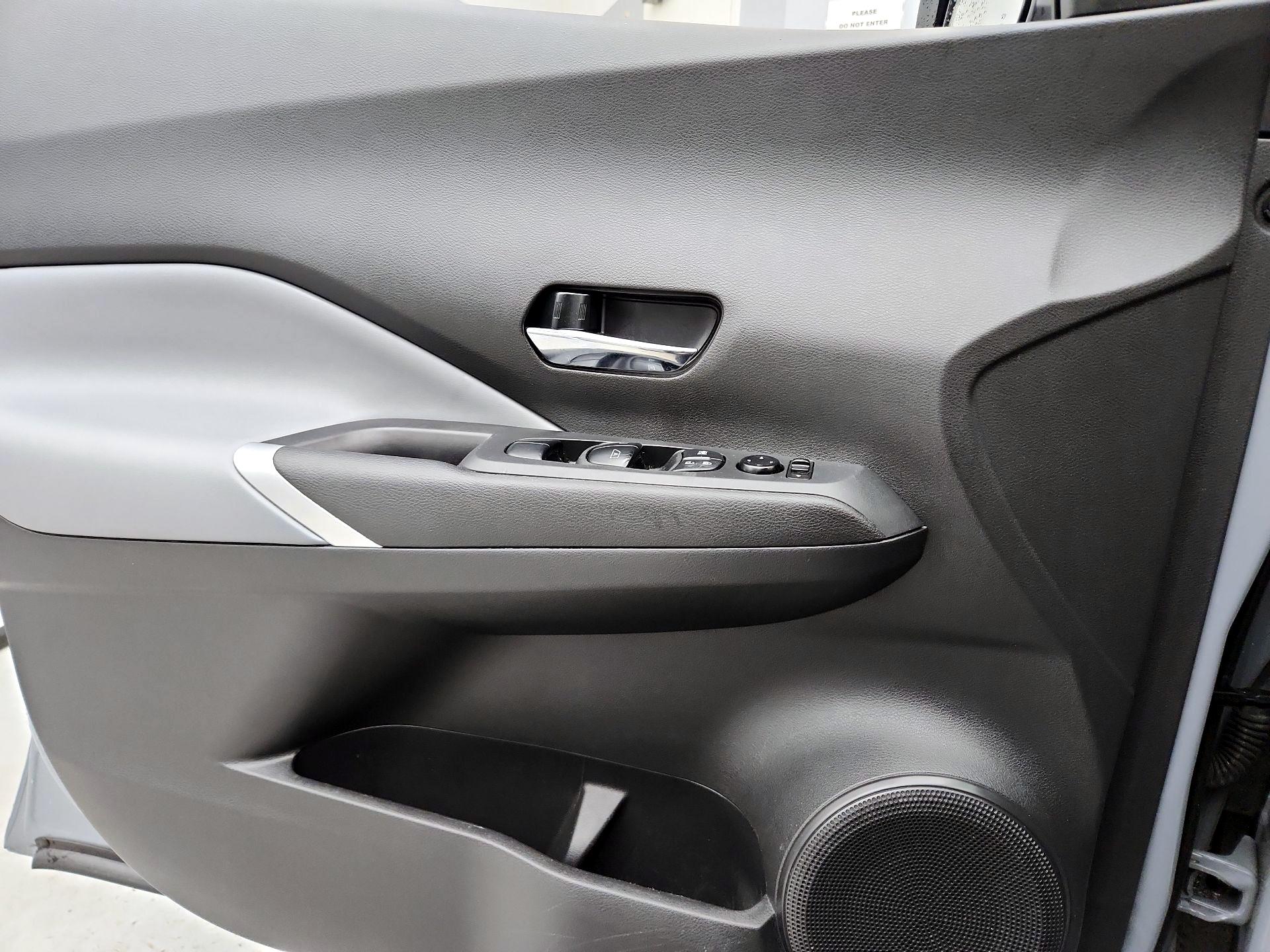 Thumbnail: 2022 Nissan Kicks - 12