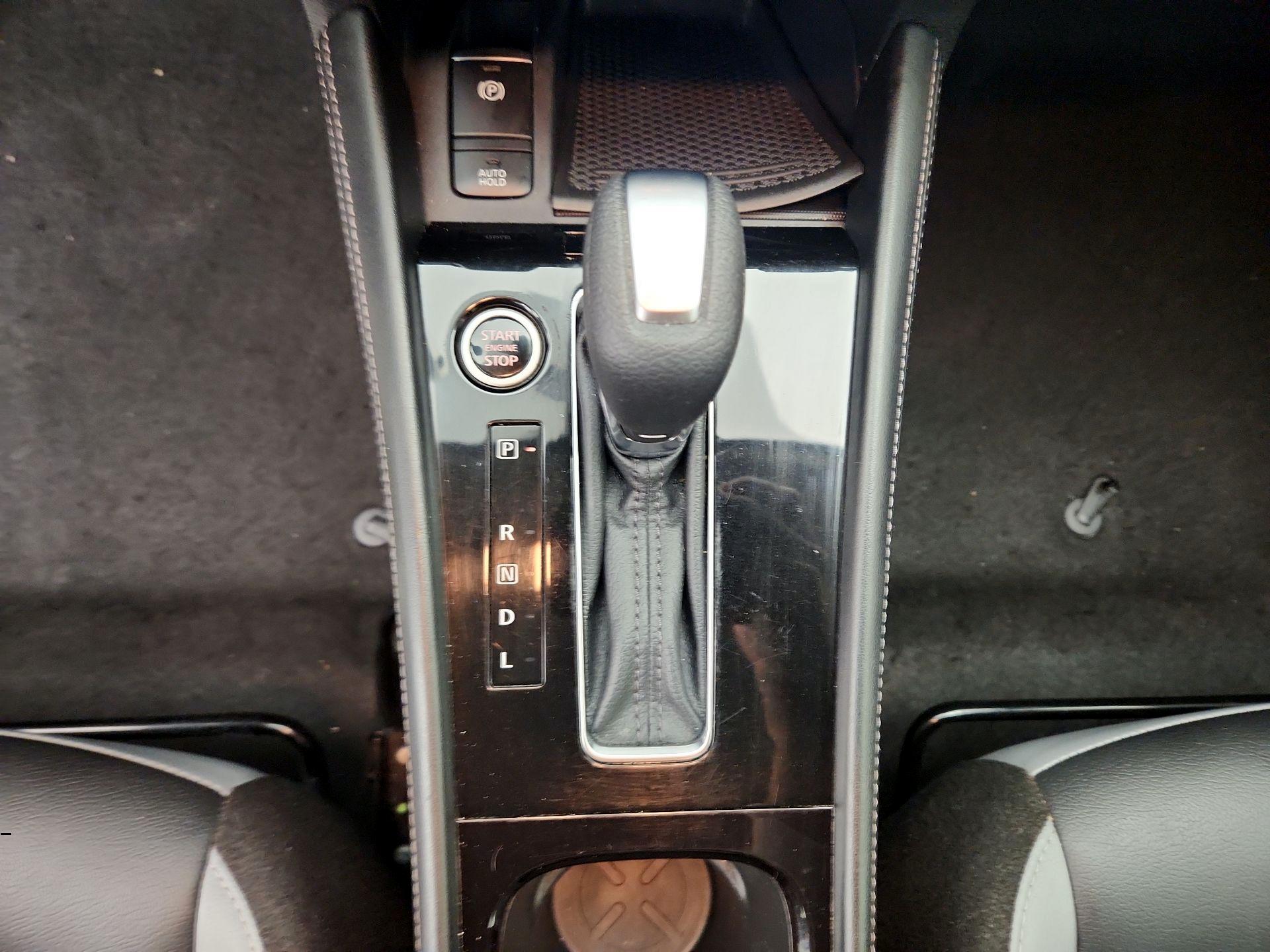 Thumbnail: 2022 Nissan Kicks - 17