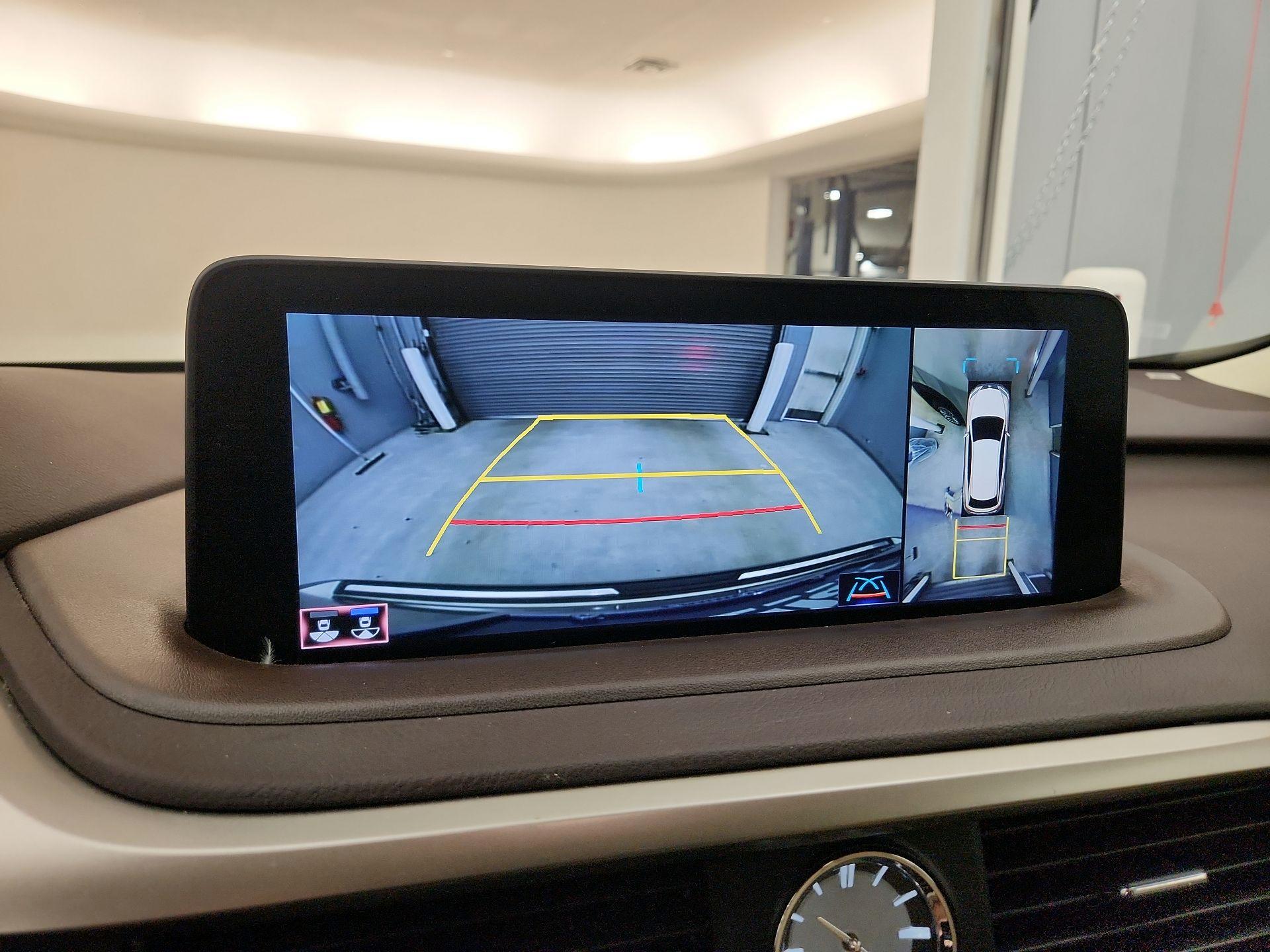 Thumbnail: 2020 Lexus RX - 15