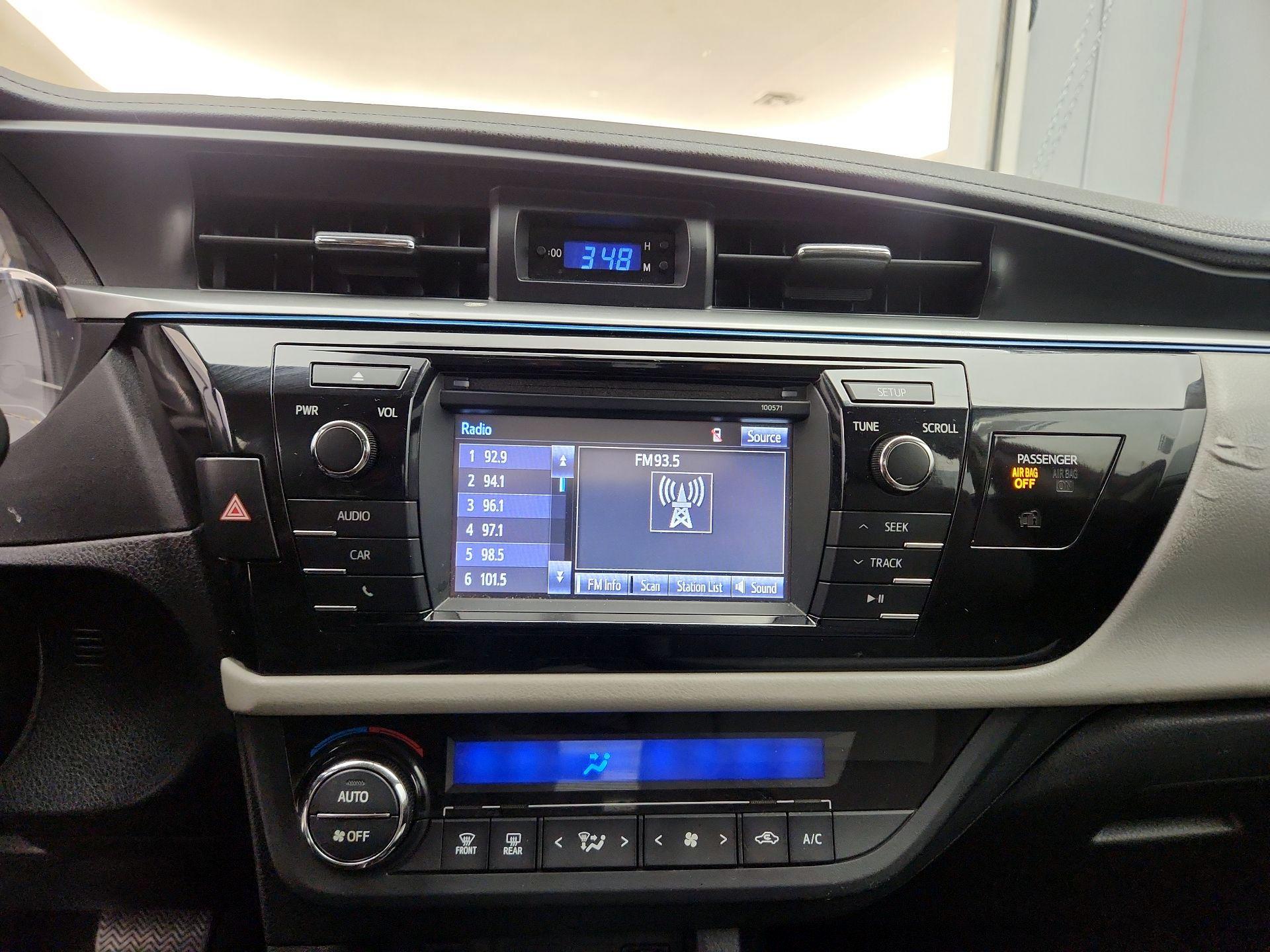 Thumbnail: 2016 Toyota Corolla - 15