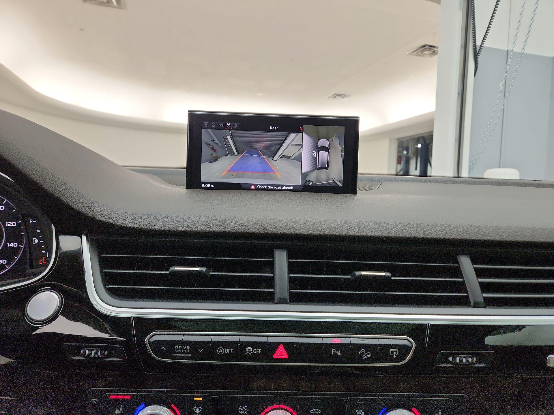 Thumbnail: 2017 Audi Q7 - 15