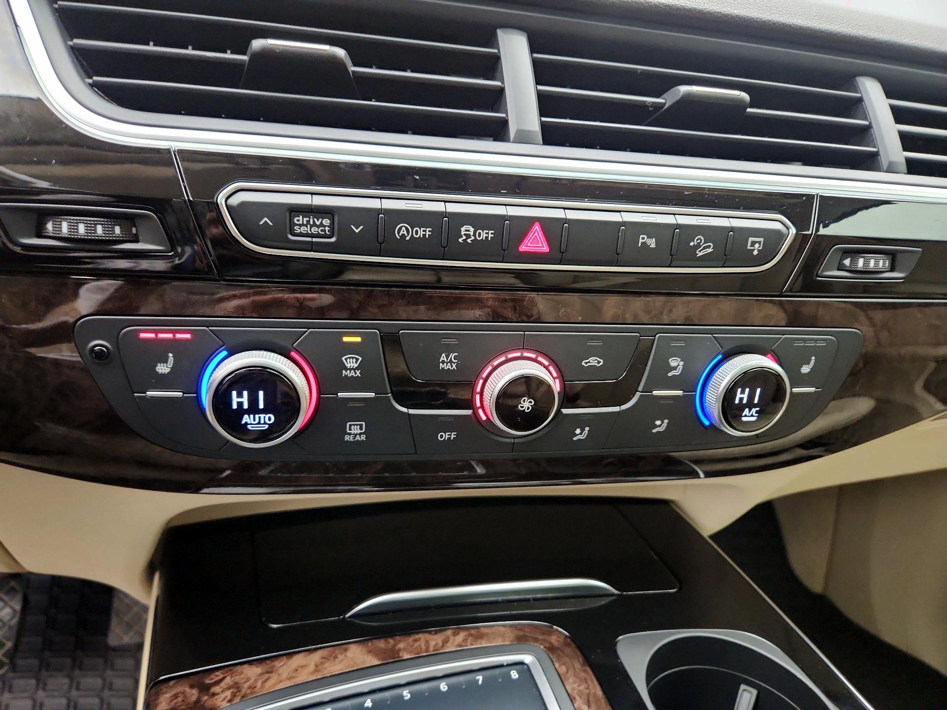 Thumbnail: 2017 Audi Q7 - 17