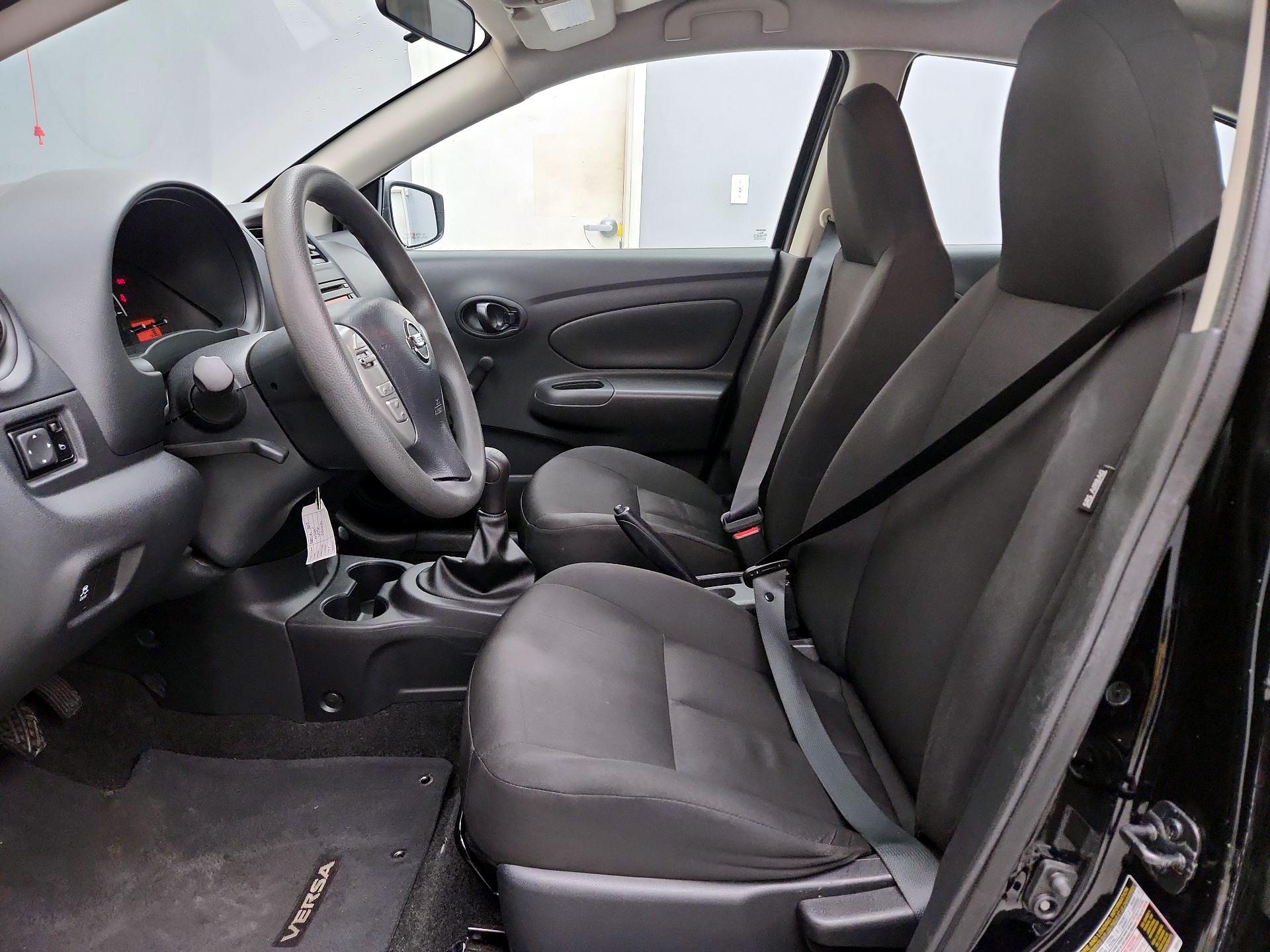 Thumbnail: 2017 Nissan Versa - 11