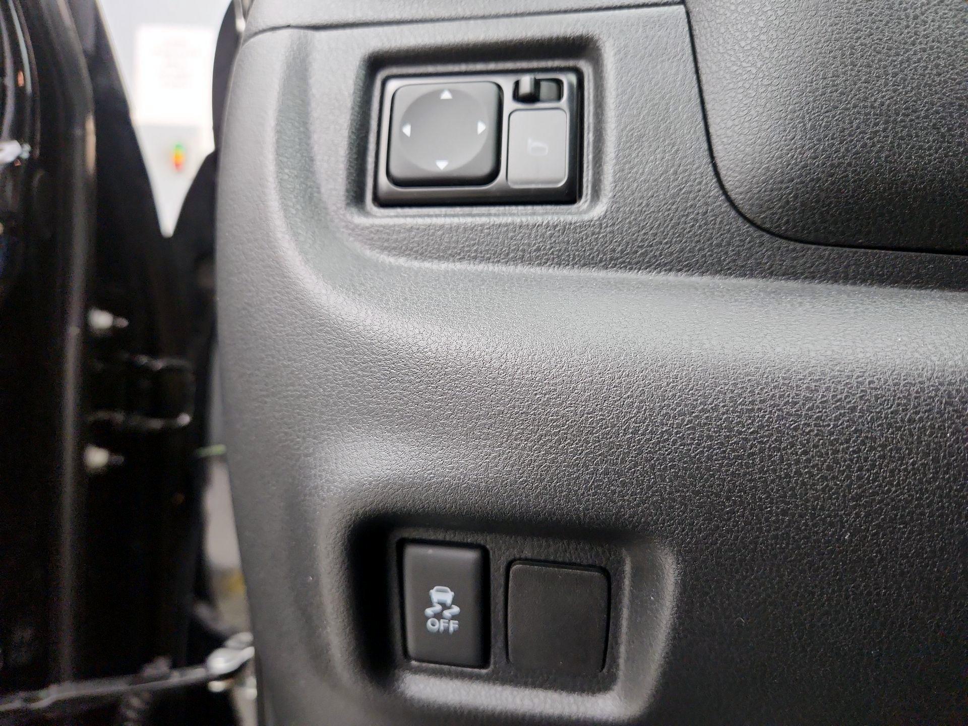 Thumbnail: 2017 Nissan Versa - 13