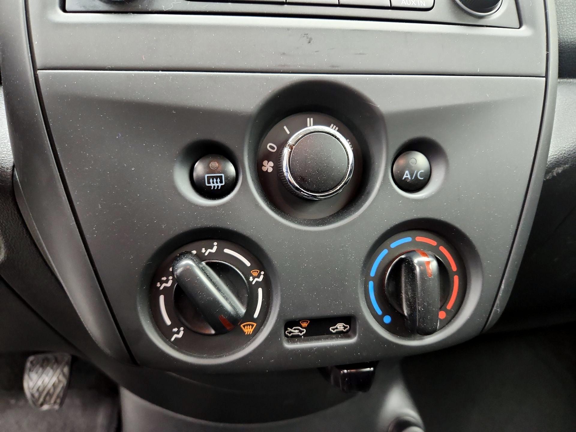 Thumbnail: 2017 Nissan Versa - 15