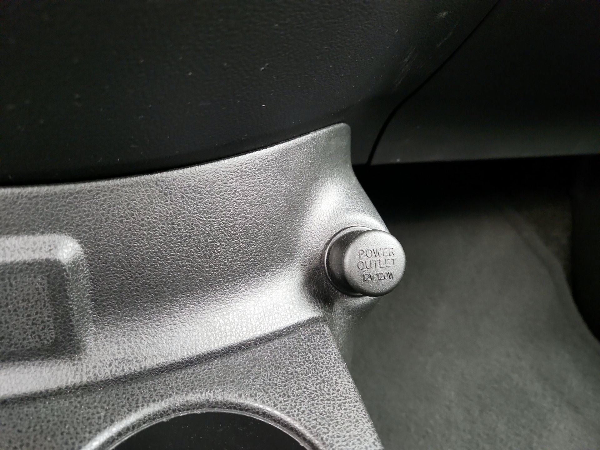 Thumbnail: 2017 Nissan Versa - 17