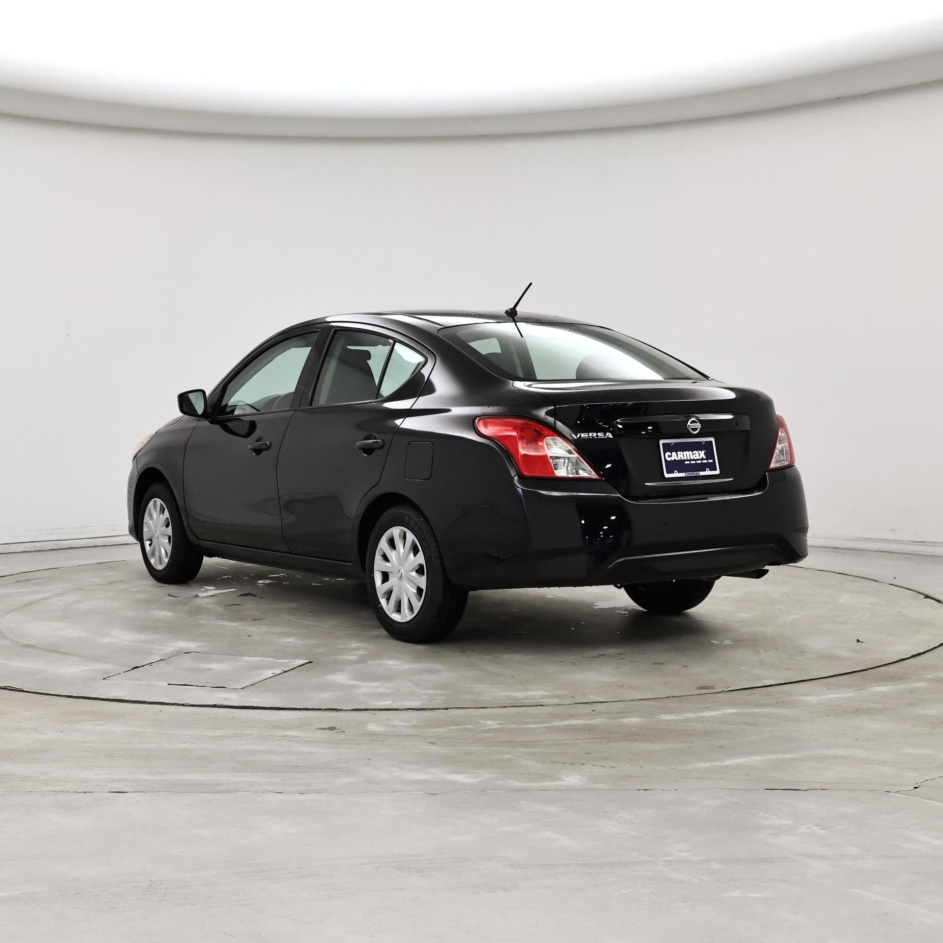 Thumbnail: 2017 Nissan Versa - 2