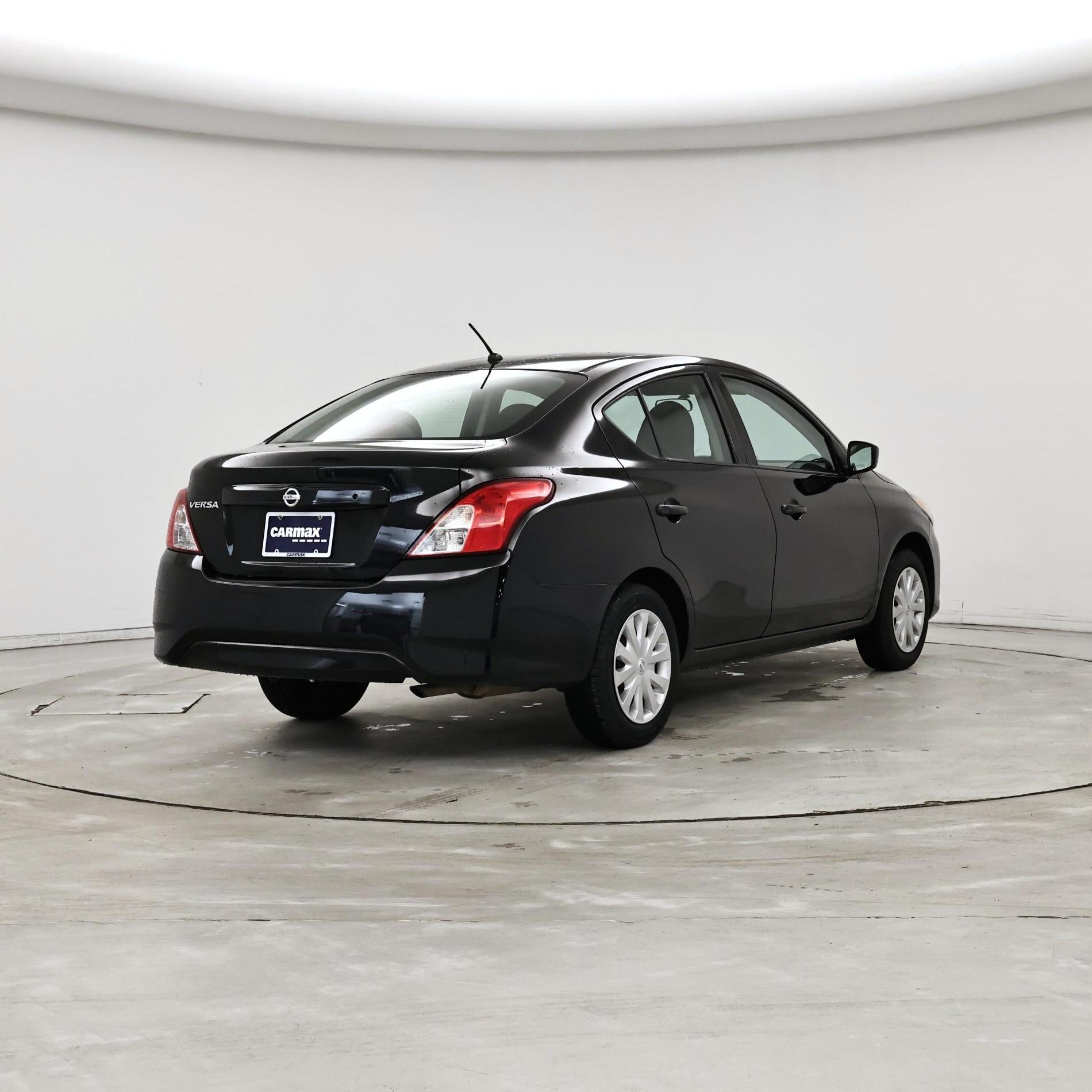 Thumbnail: 2017 Nissan Versa - 8