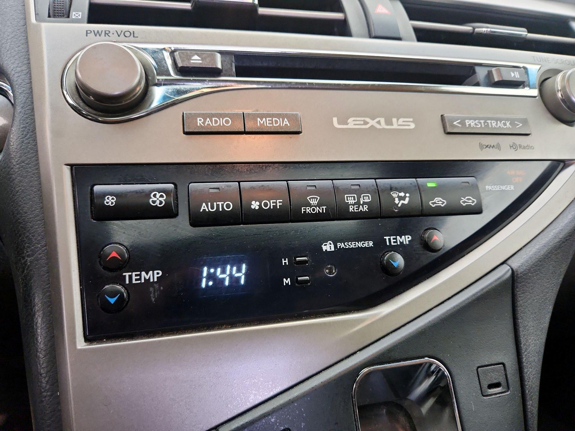 Thumbnail: 2015 Lexus RX - 16