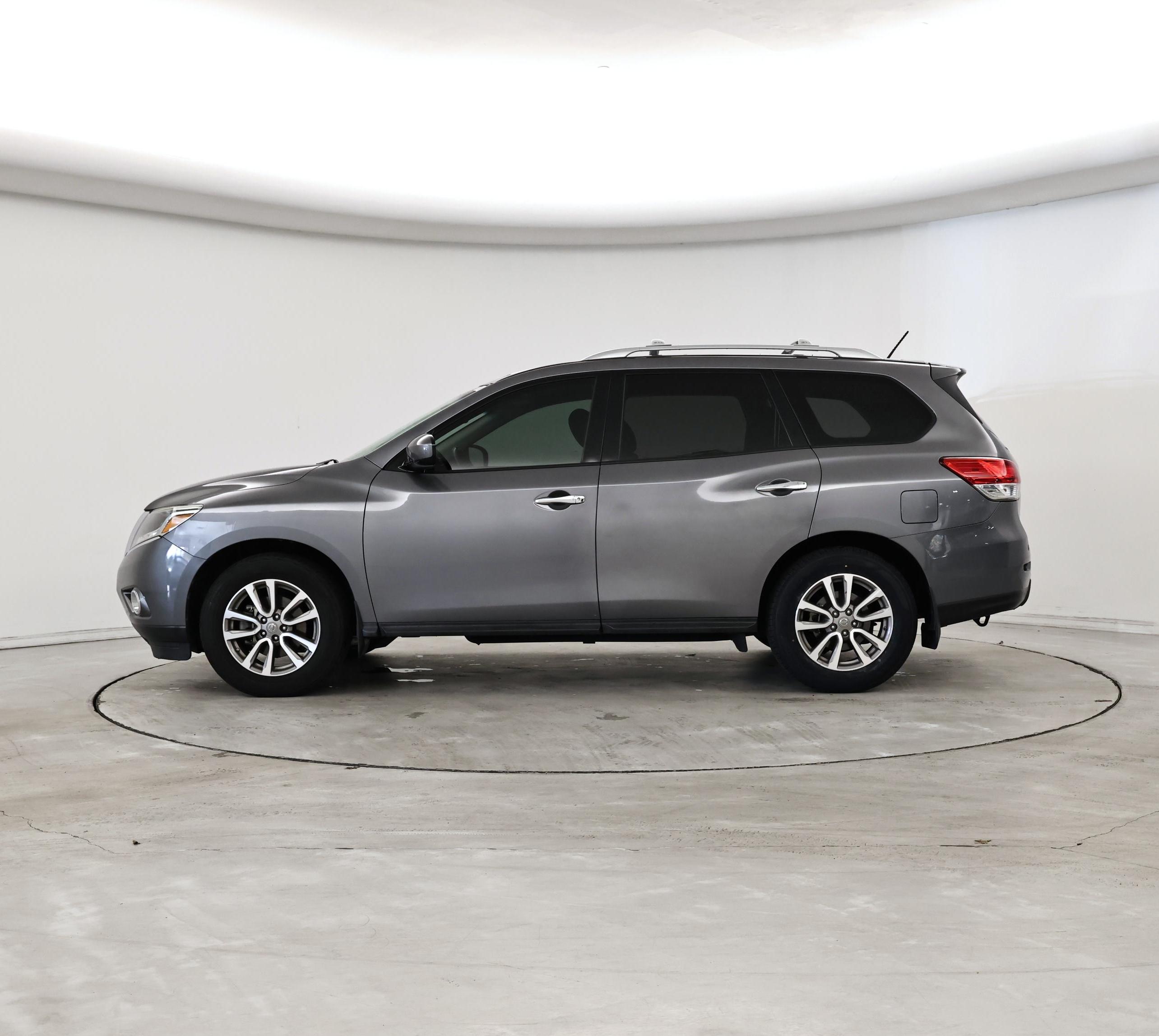 Thumbnail: 2015 Nissan Pathfinder - 3