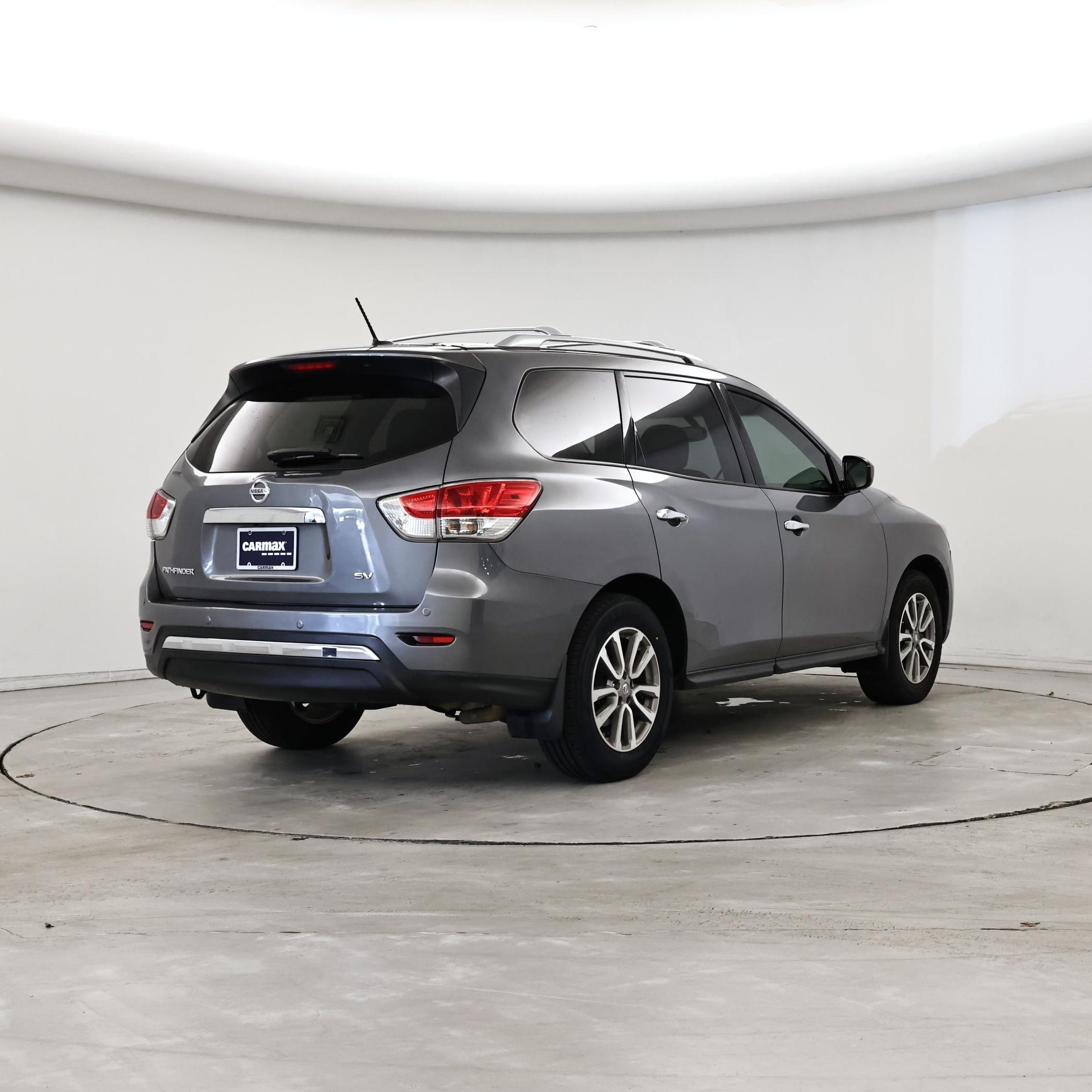 Thumbnail: 2015 Nissan Pathfinder - 8