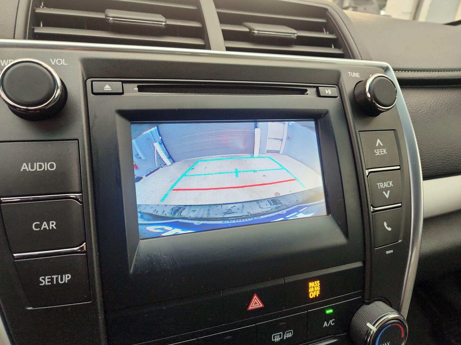 Thumbnail: 2017 Toyota Camry - 14