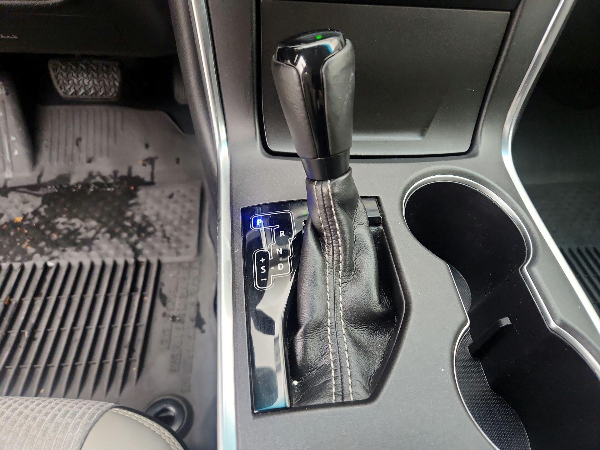 Thumbnail: 2017 Toyota Camry - 17