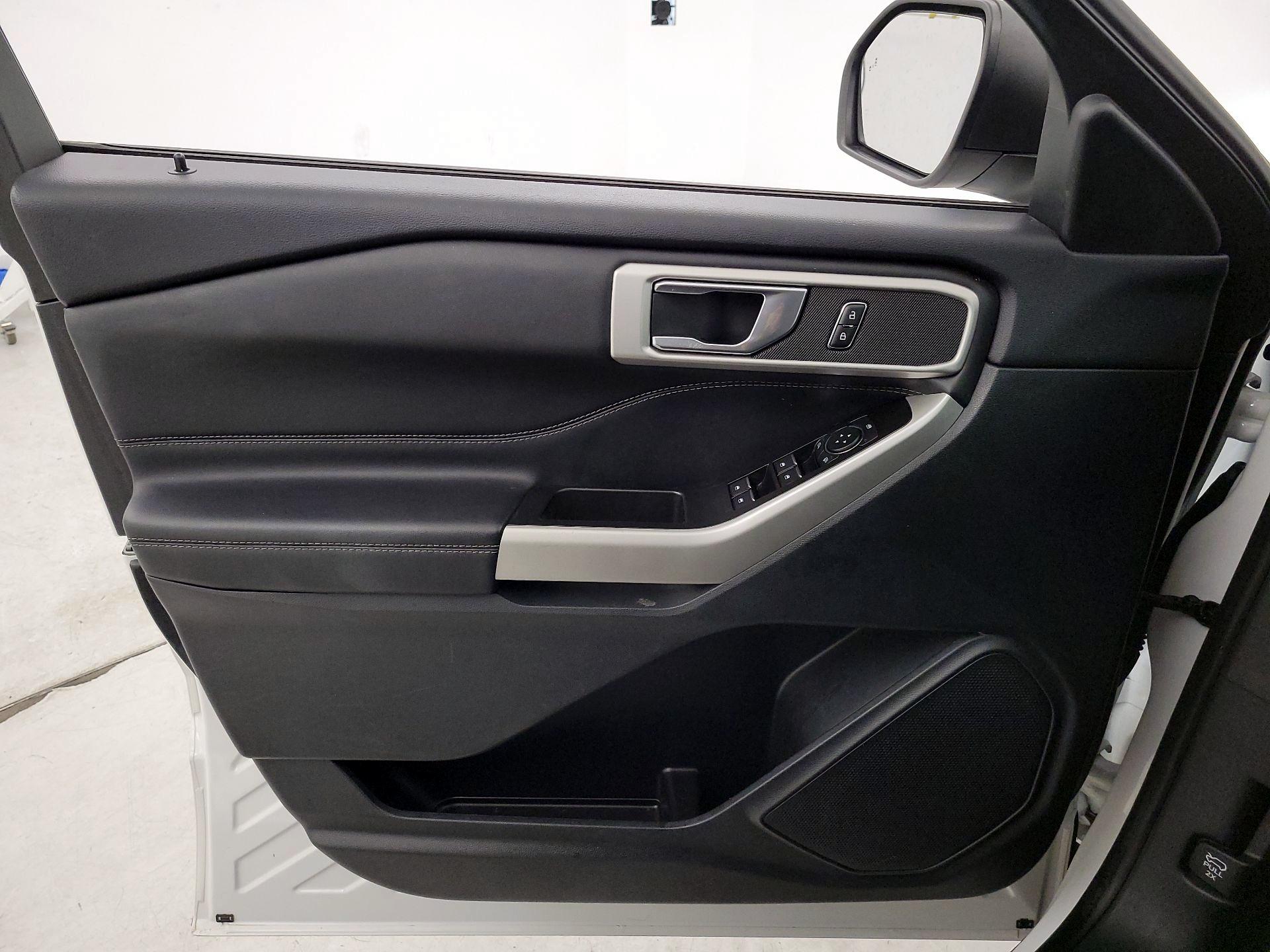 Thumbnail: 2022 Ford Explorer - 12