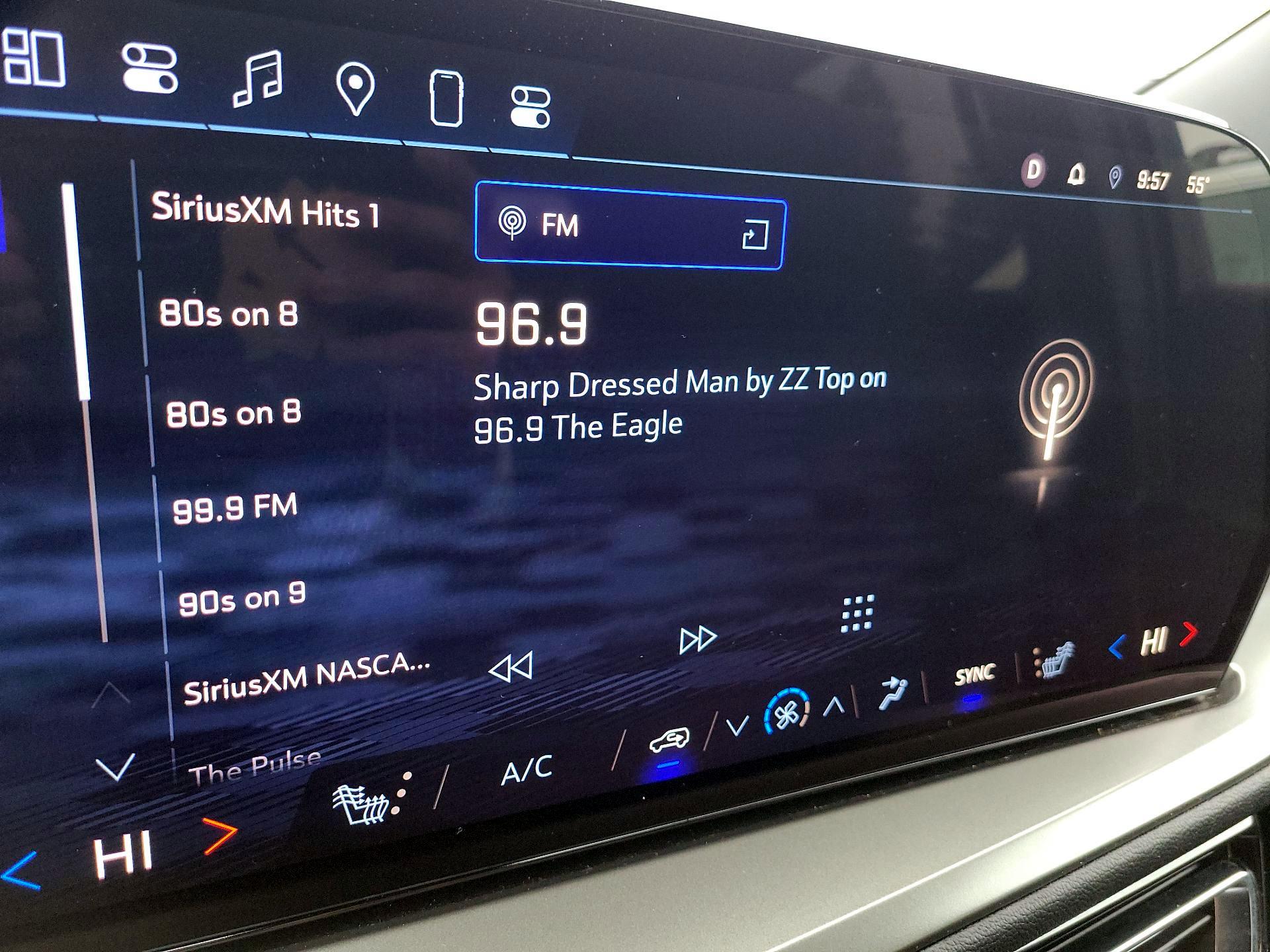 Thumbnail: 2025 Chevrolet Traverse - 15