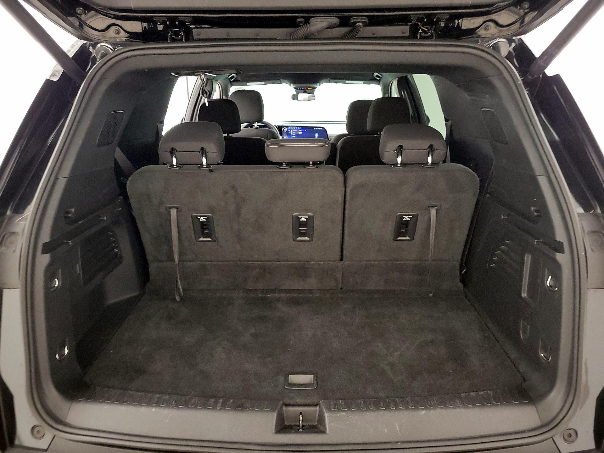 Thumbnail: 2025 Chevrolet Traverse - 19