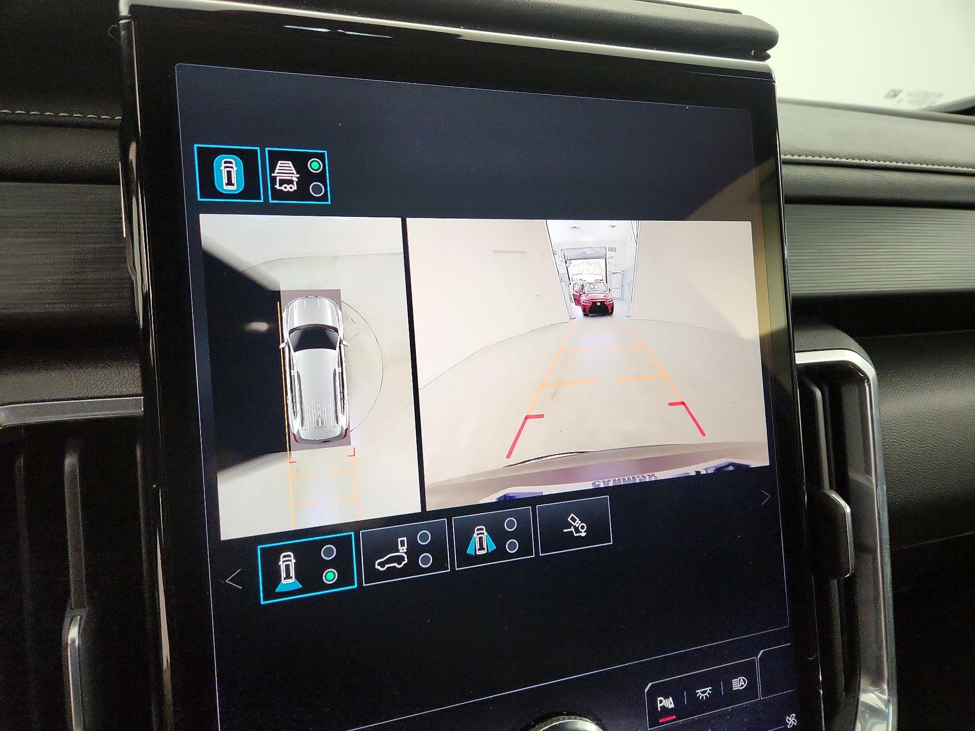 Thumbnail: 2025 GMC Acadia - 15