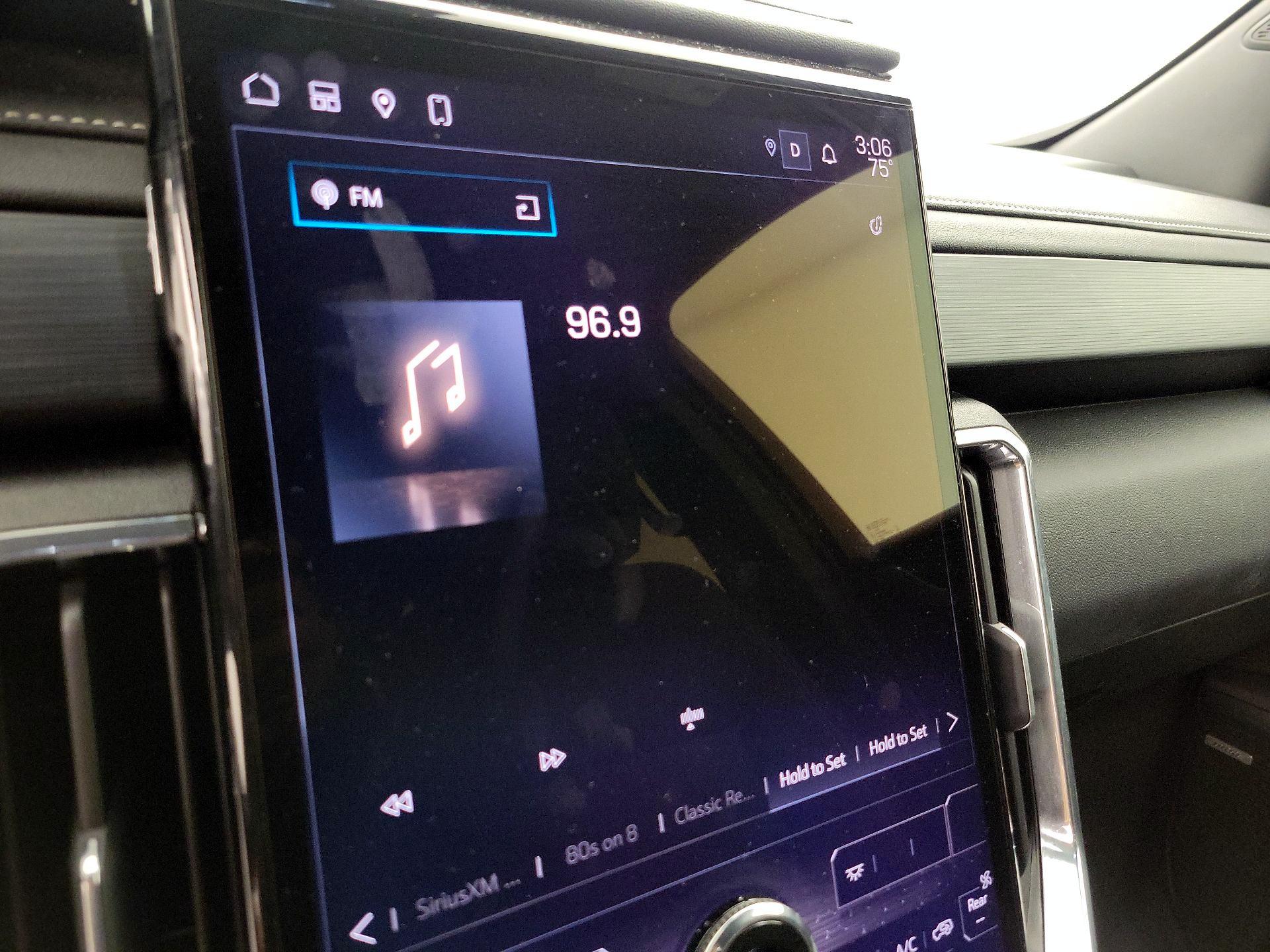 Thumbnail: 2025 GMC Acadia - 16