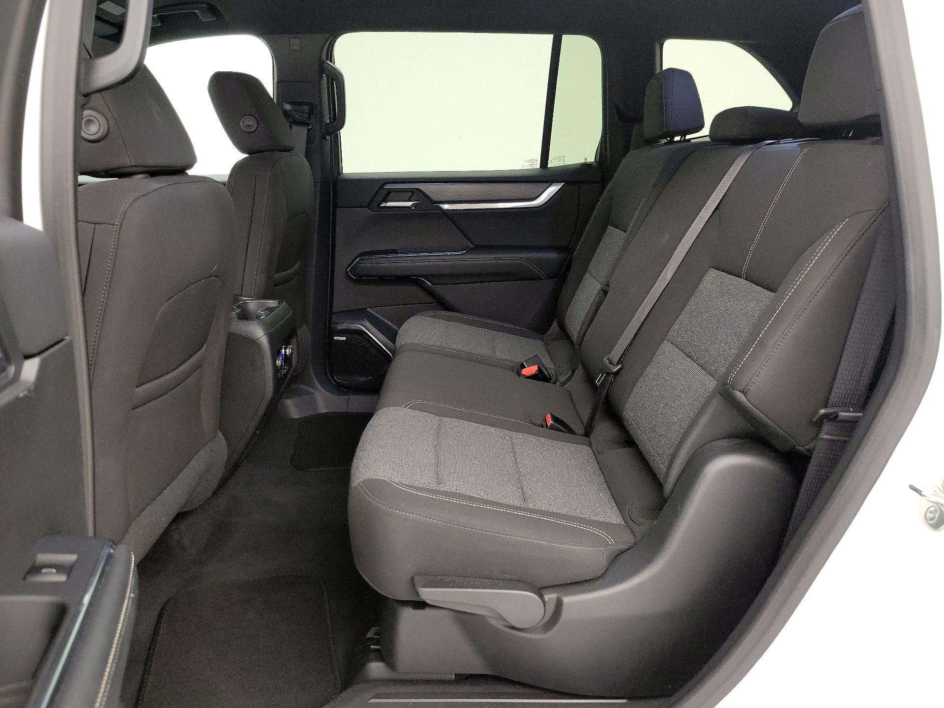 Thumbnail: 2025 GMC Acadia - 20