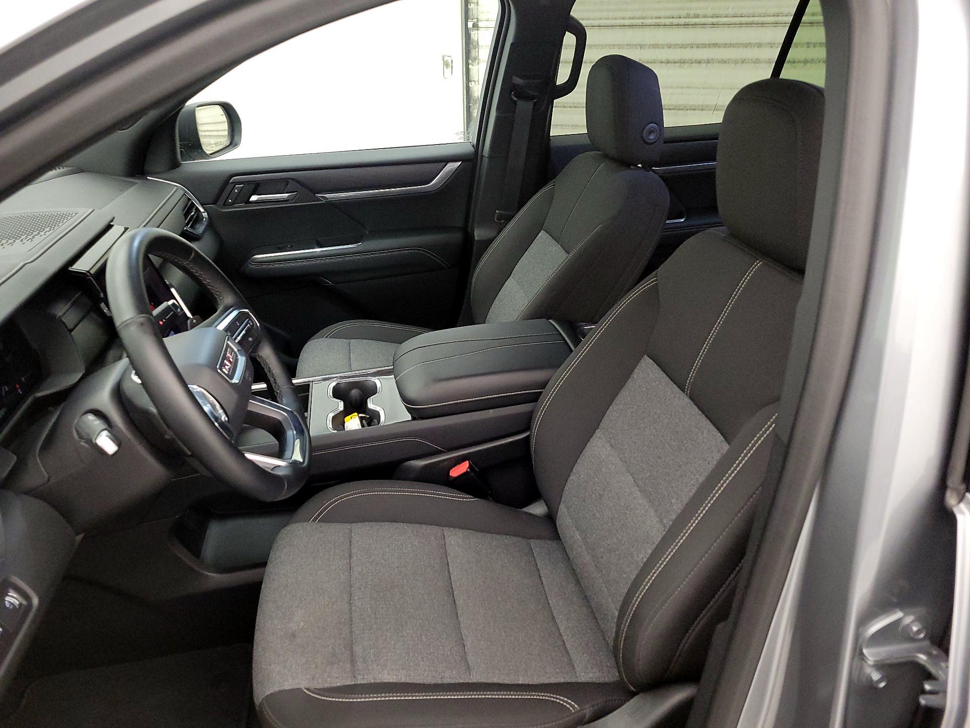 Thumbnail: 2025 GMC Acadia - 11