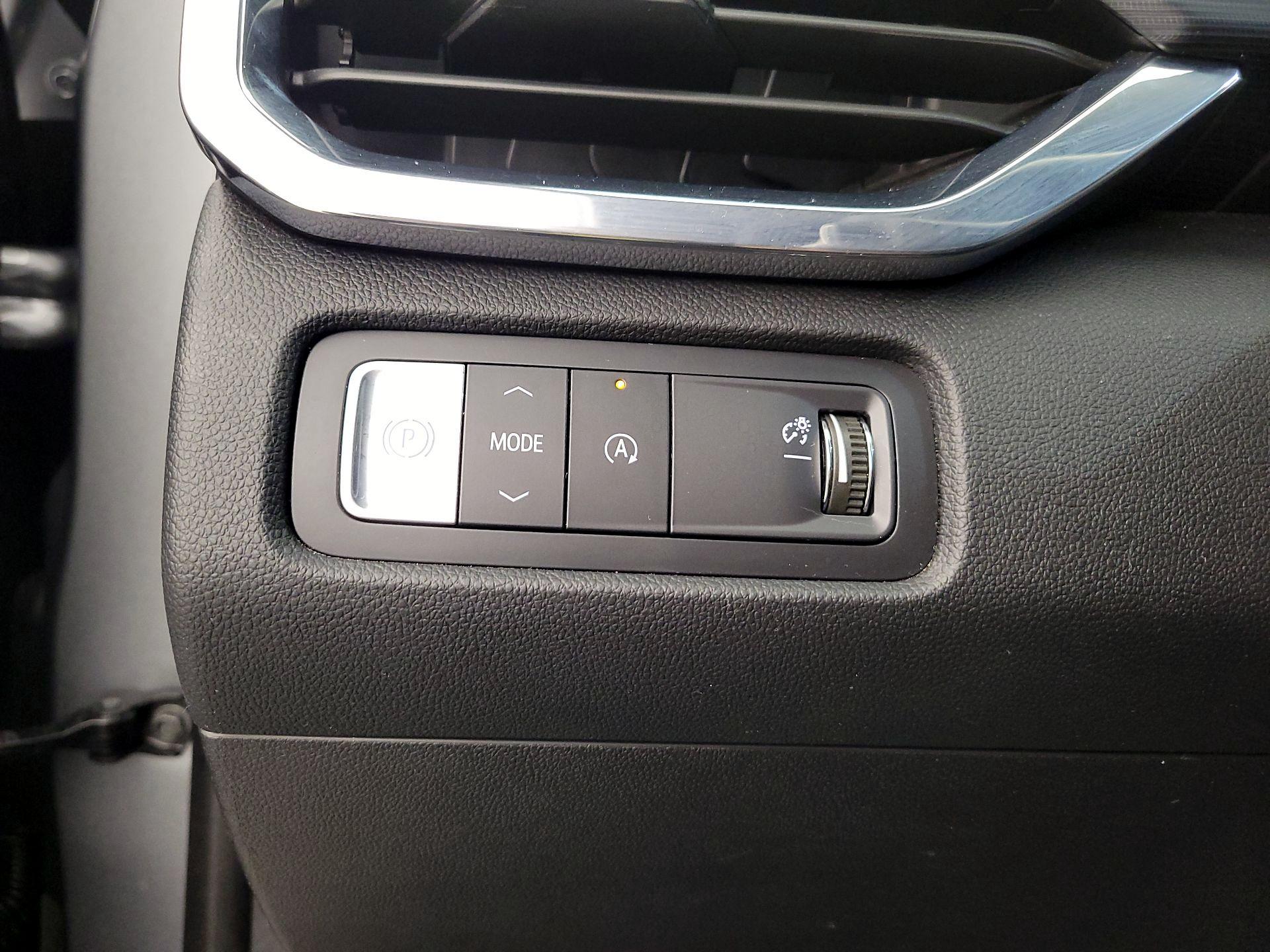 Thumbnail: 2025 GMC Acadia - 13