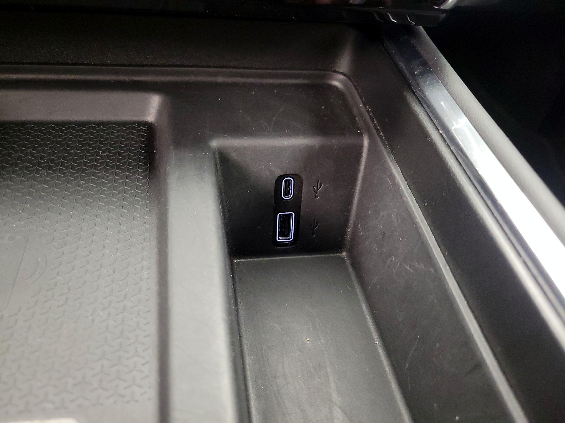 Thumbnail: 2025 GMC Acadia - 18