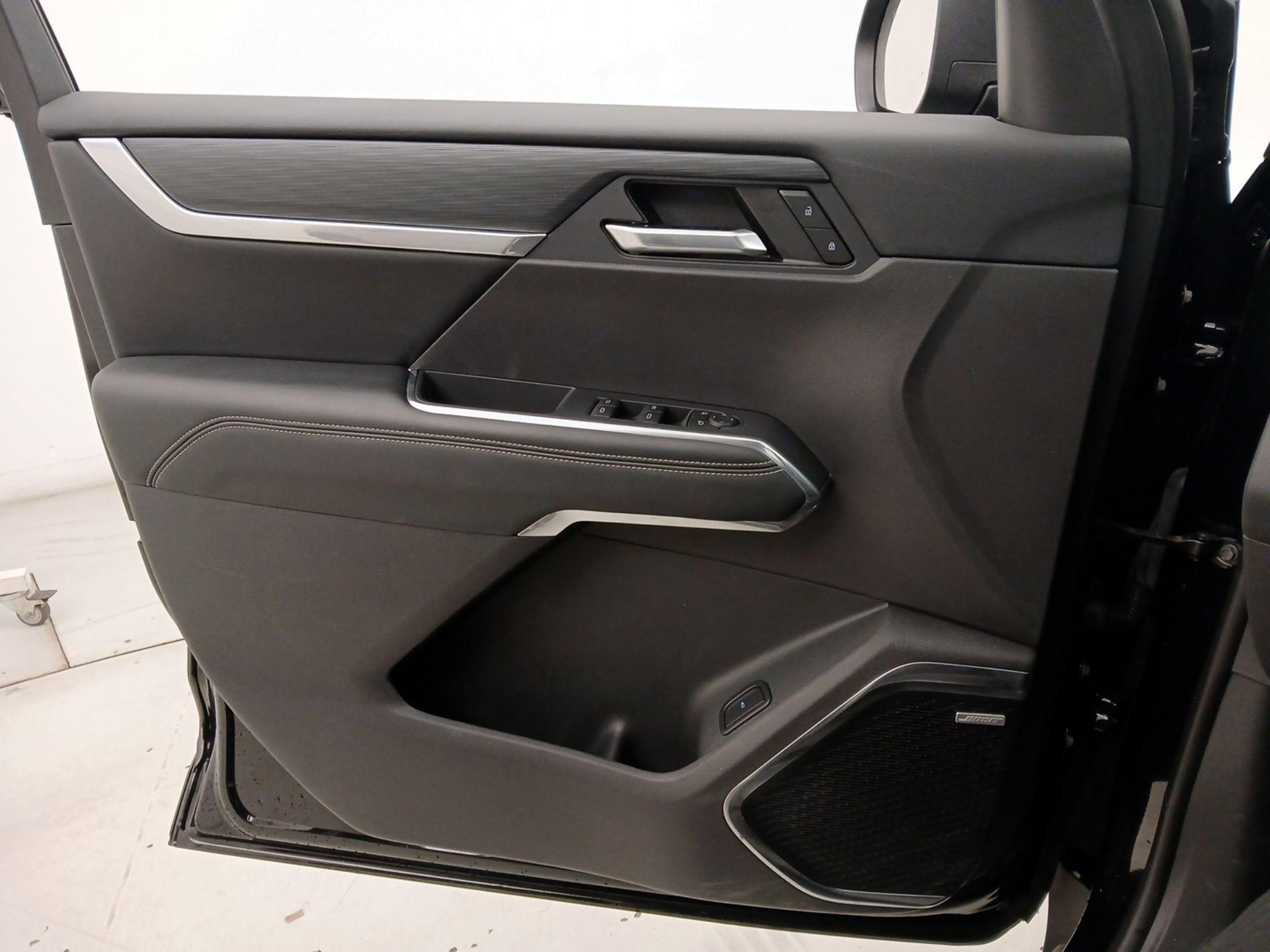 Thumbnail: 2025 GMC Acadia - 12