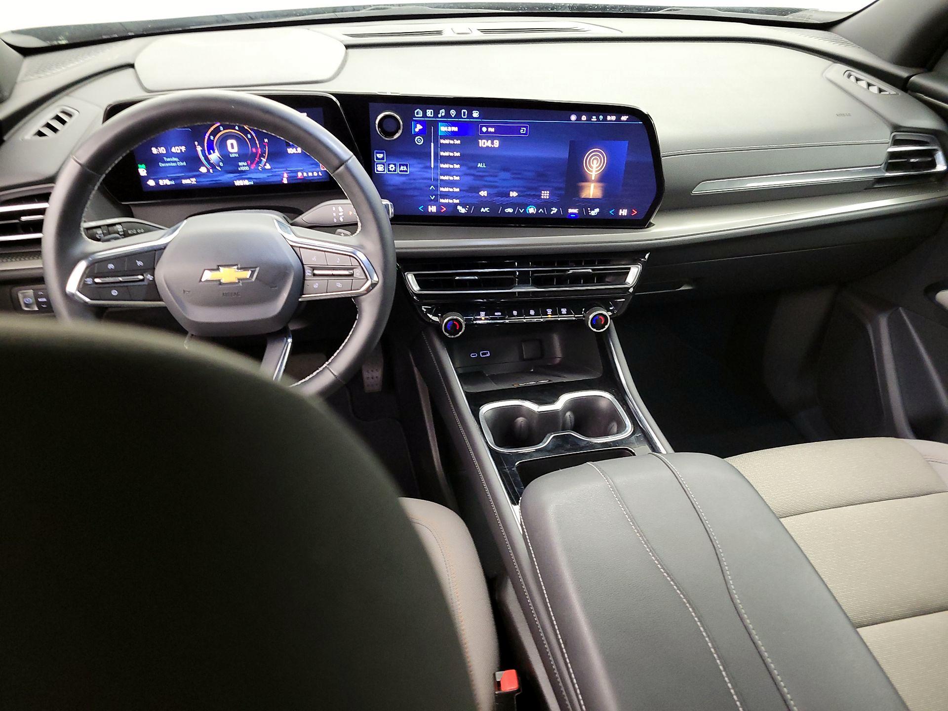 Thumbnail: 2025 Chevrolet Traverse - 9