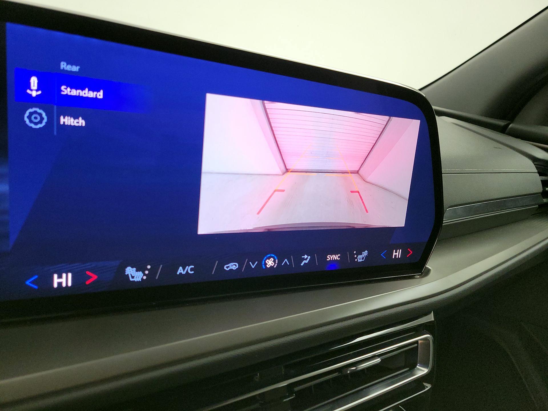 Thumbnail: 2025 Chevrolet Traverse - 14