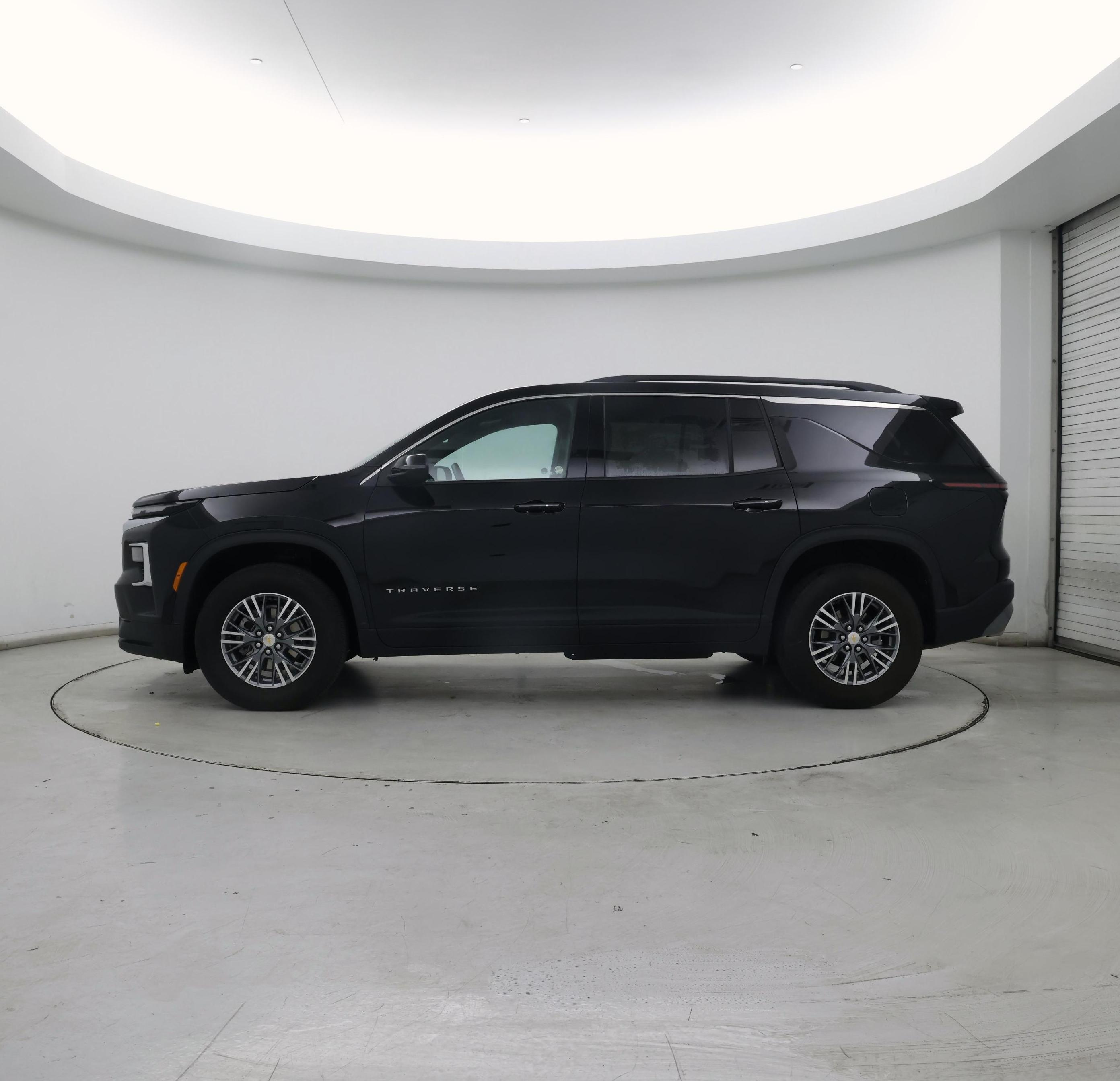 Thumbnail: 2025 Chevrolet Traverse - 3