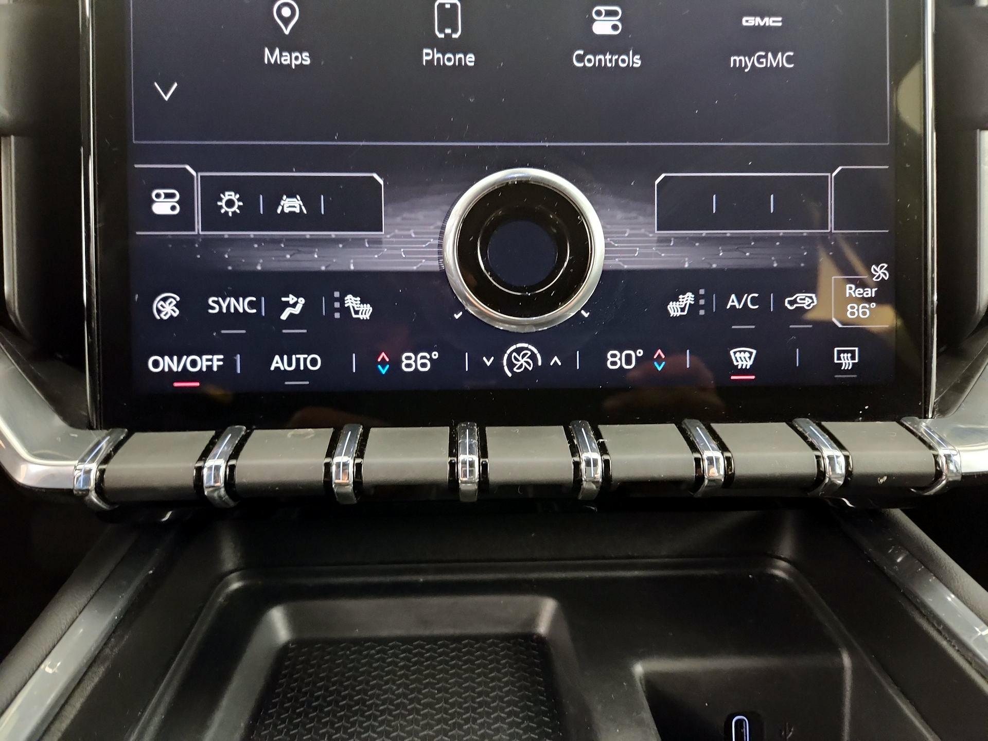 Thumbnail: 2025 GMC Acadia - 16