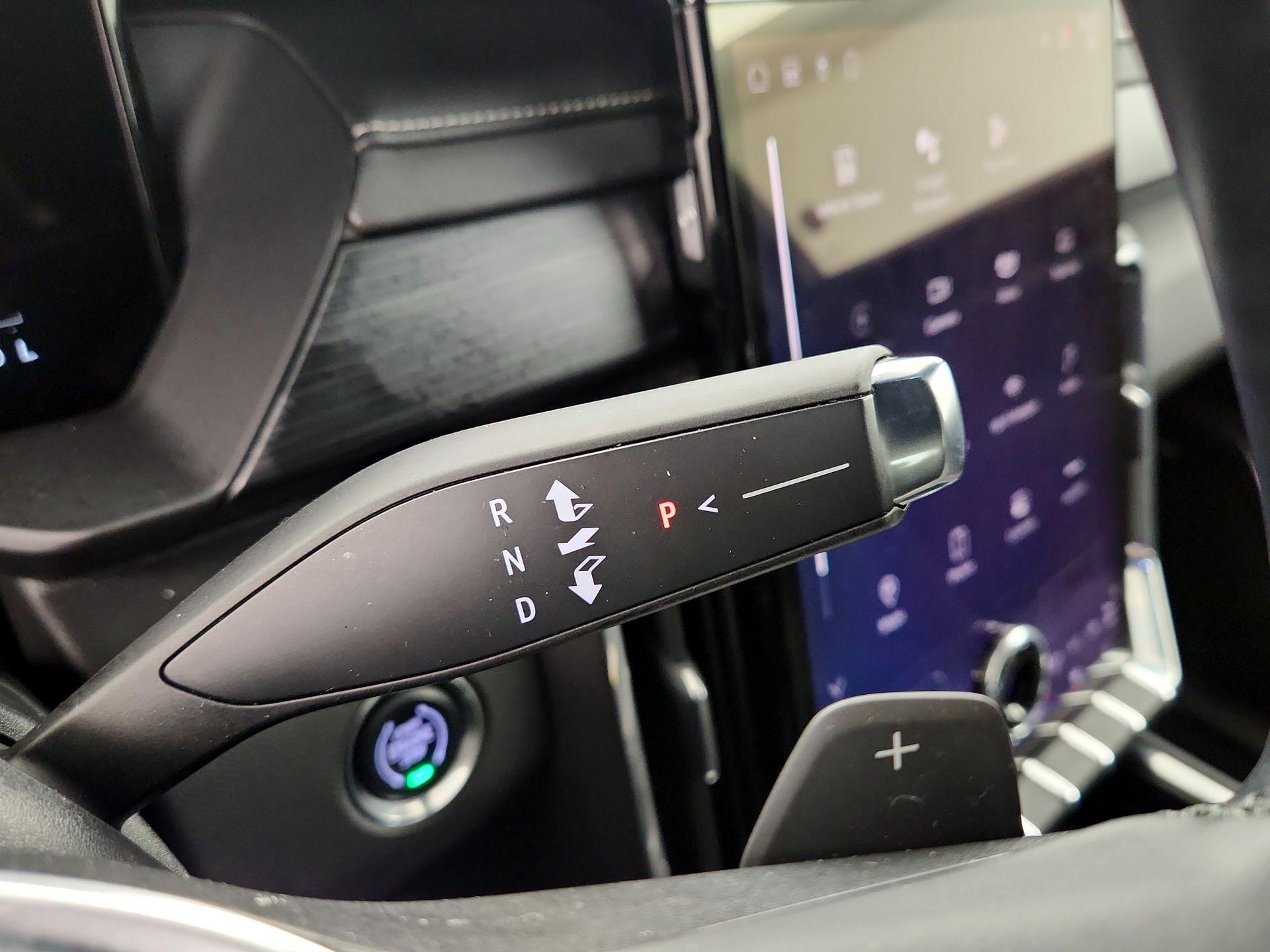 Thumbnail: 2025 GMC Acadia - 17