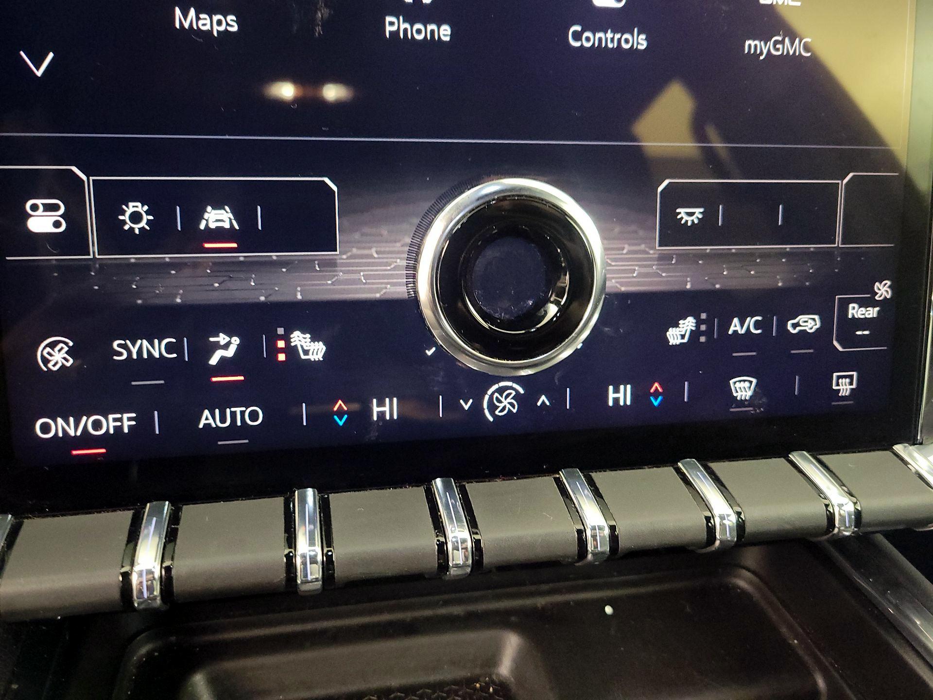 Thumbnail: 2025 GMC Acadia - 17