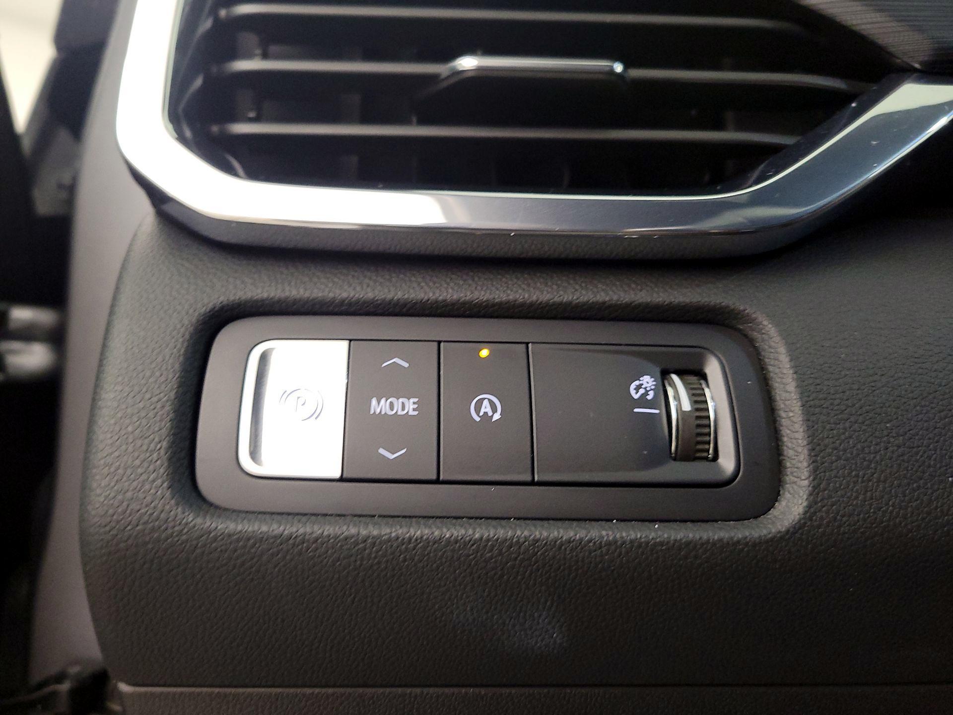 Thumbnail: 2025 GMC Acadia - 13