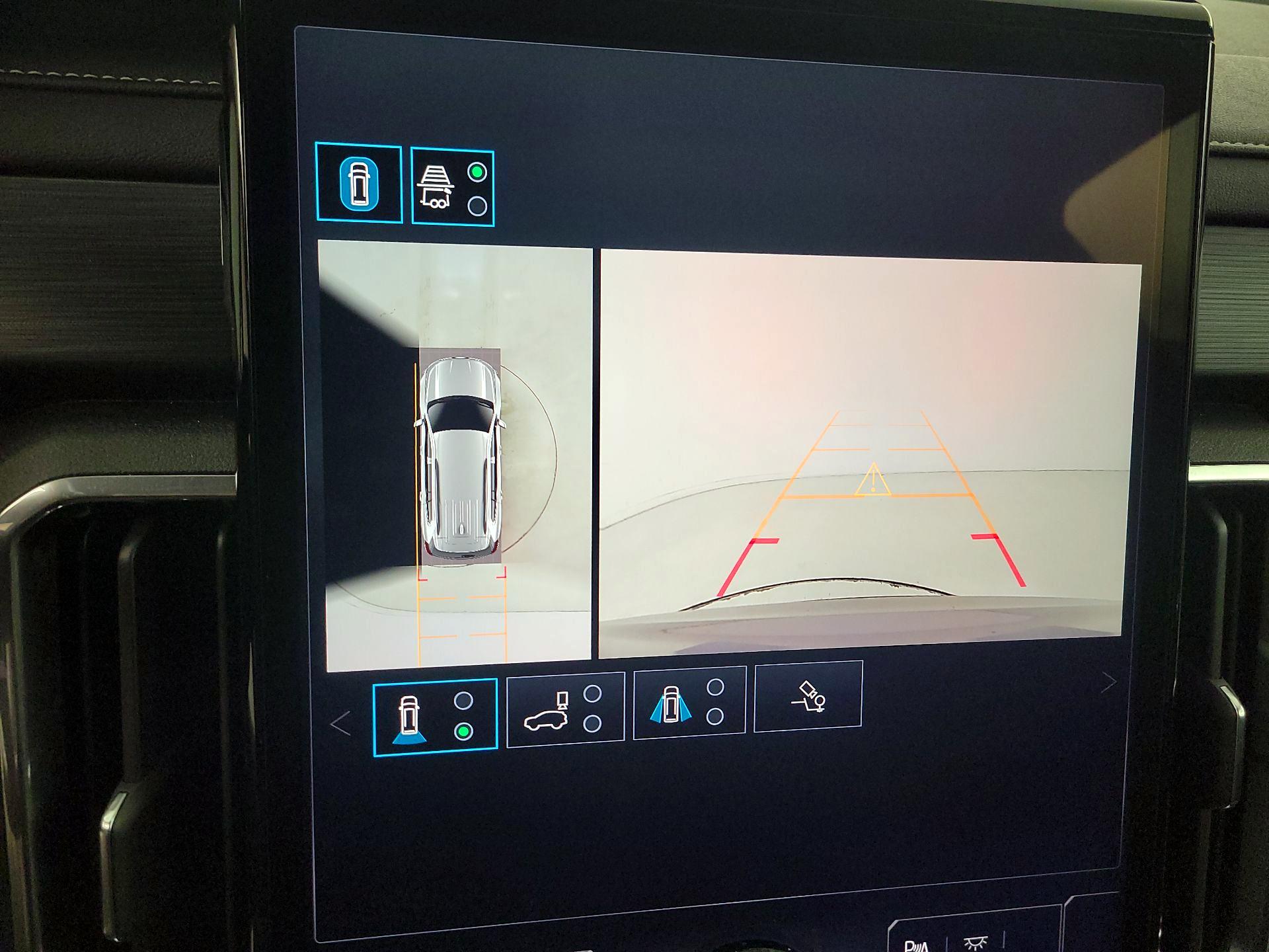 Thumbnail: 2025 GMC Acadia - 15