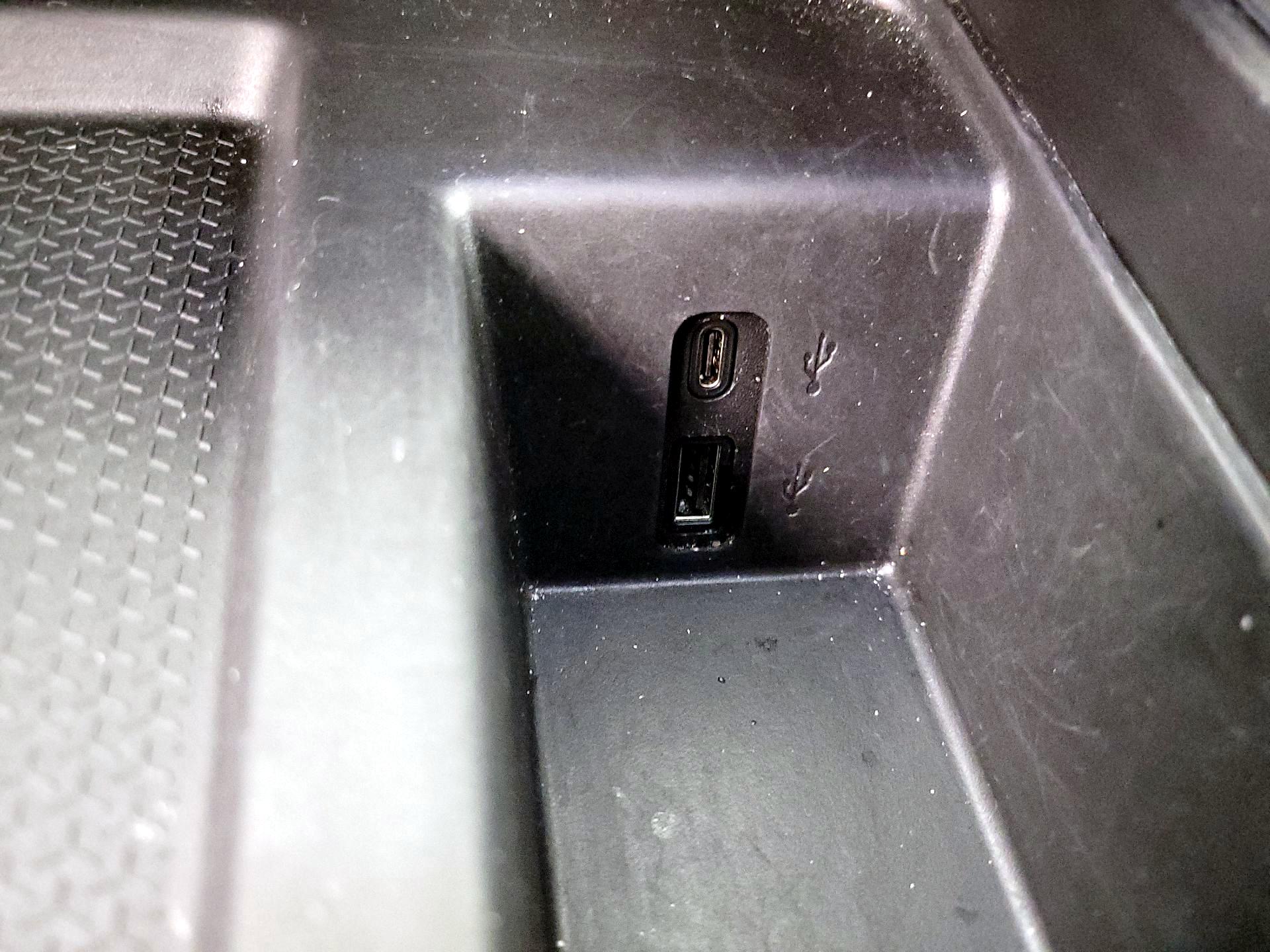 Thumbnail: 2025 GMC Acadia - 19