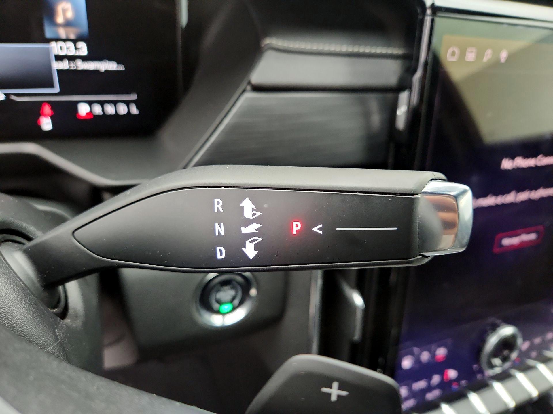 Thumbnail: 2025 GMC Acadia - 18