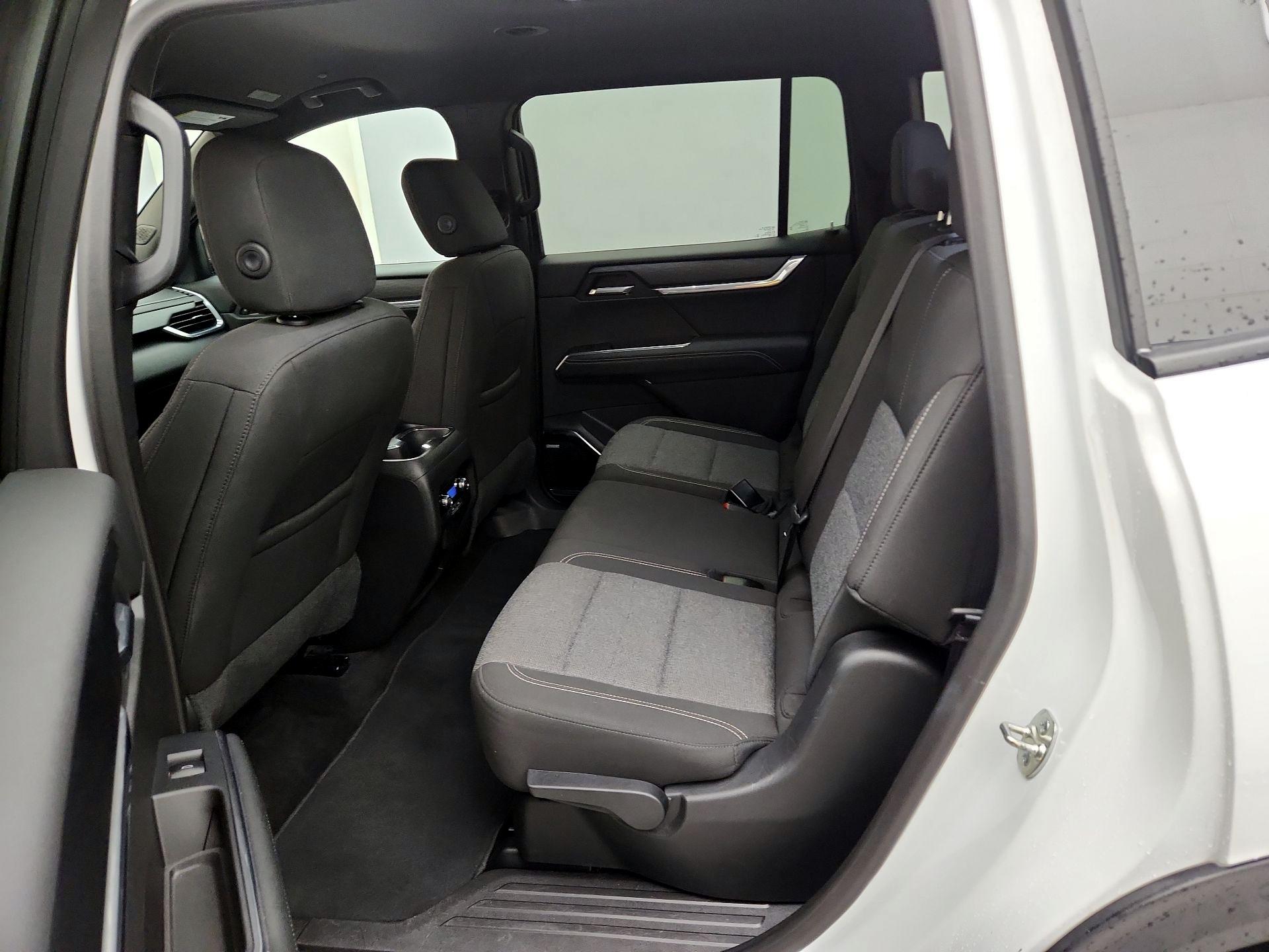 Thumbnail: 2025 GMC Acadia - 20