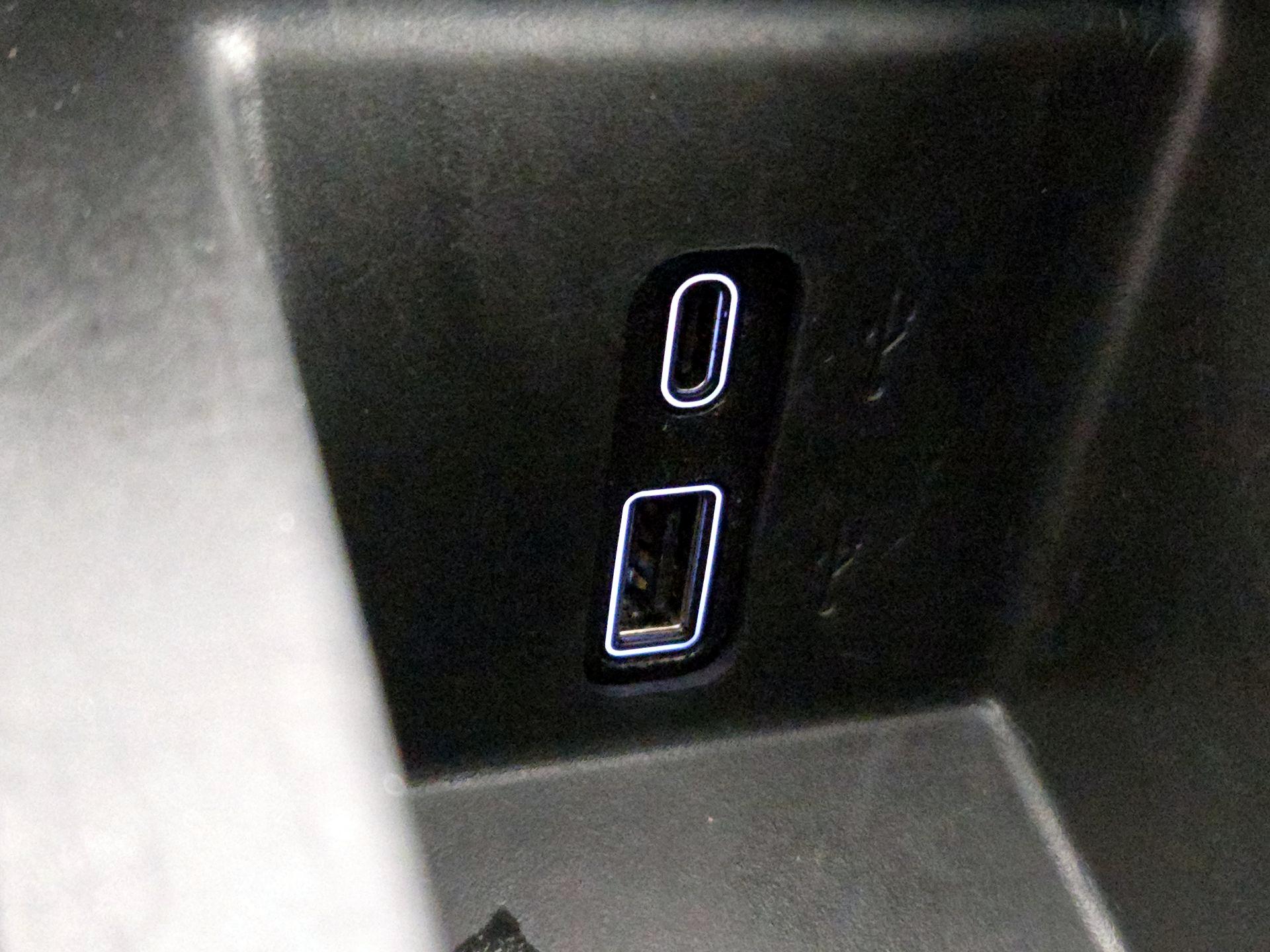 Thumbnail: 2025 GMC Acadia - 18